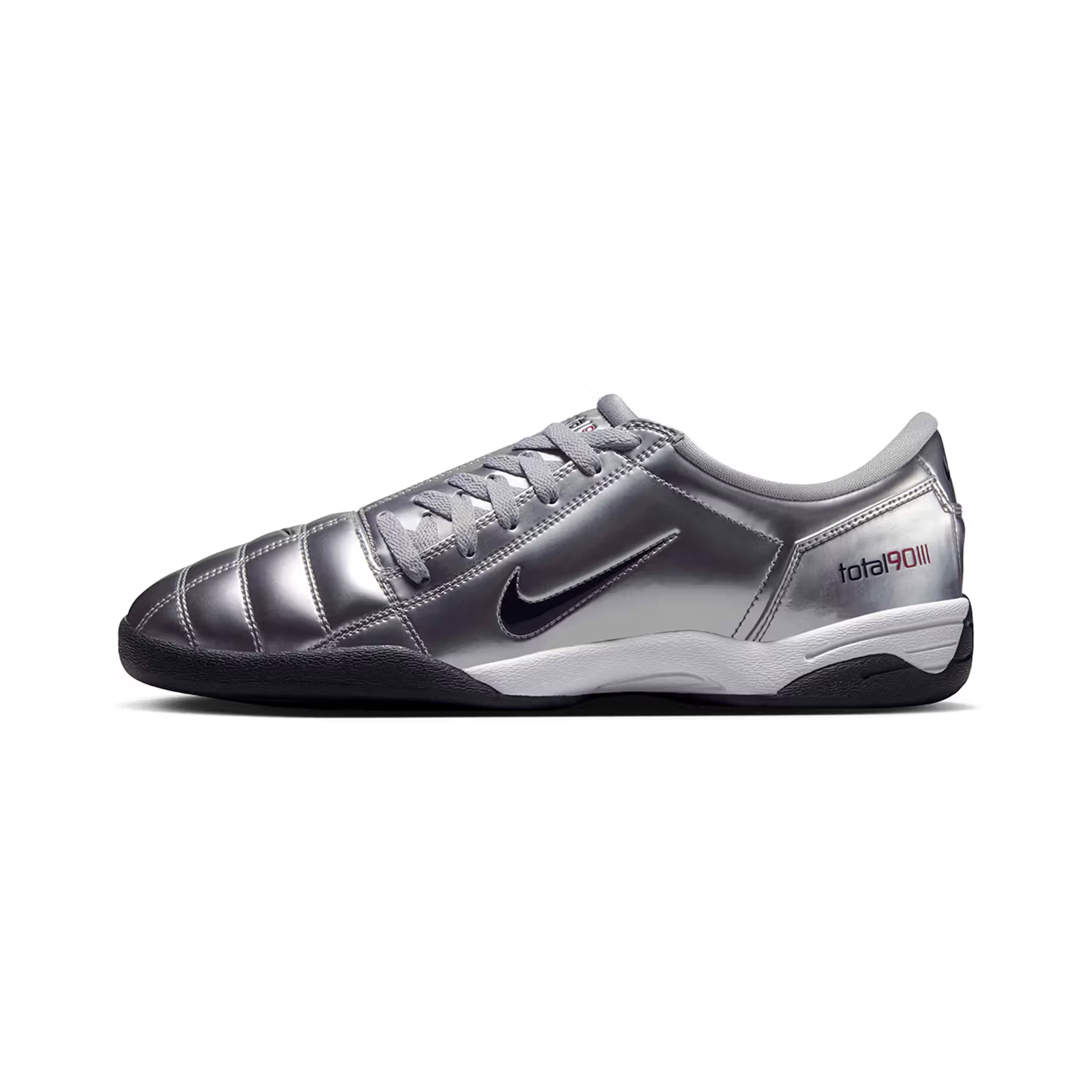 Nike Total 90 III SP Metallic Silver and Black, Nike Total 90 III SP Black and White 착용 스타일 - 3