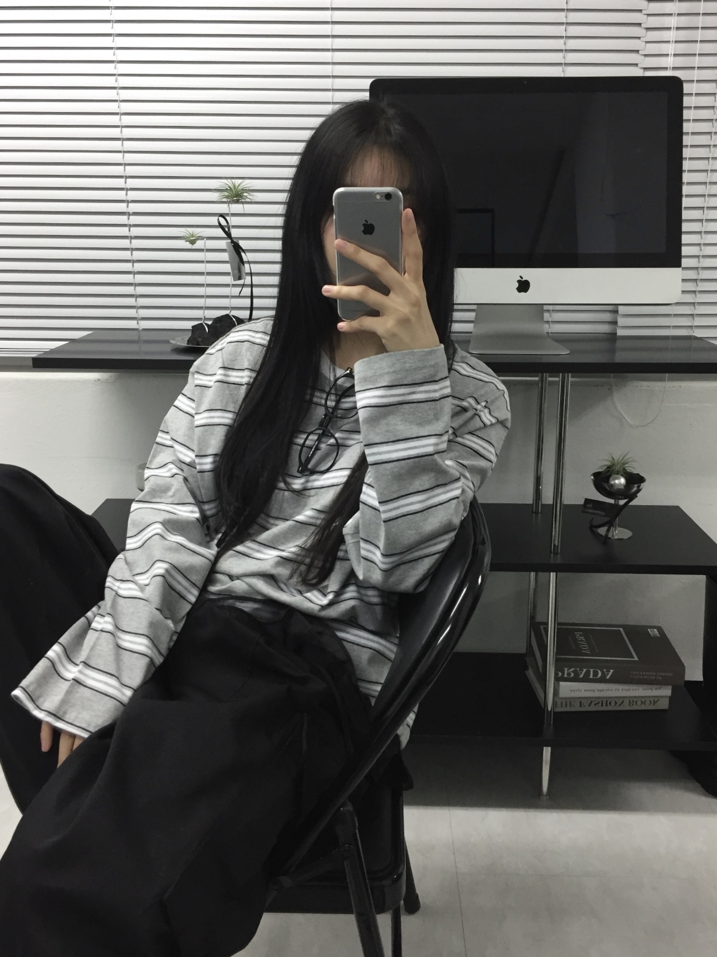푸마 스피드캣 OG 블랙 화이트 착용 스타일 - 1