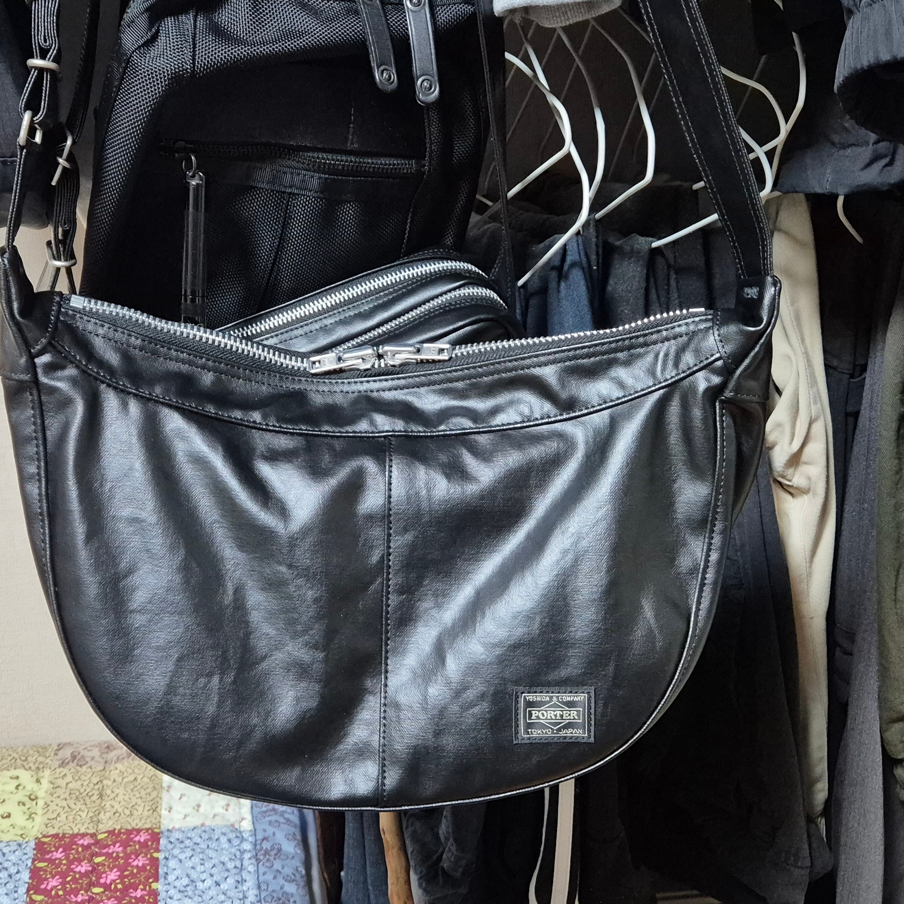 Porter Free Style Shoulder Bag Black 착용 스타일 - 2