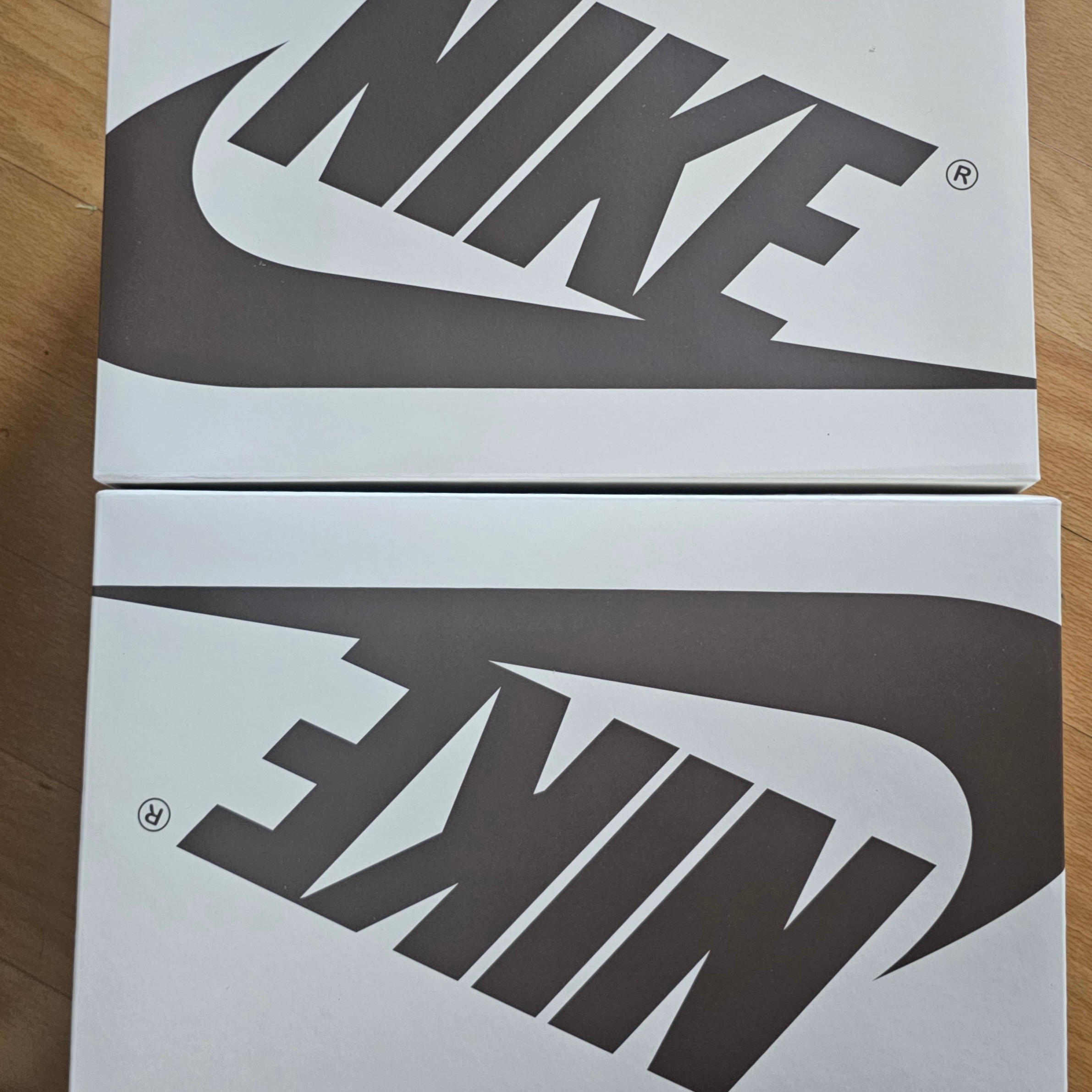 Jordan 1 x Travis Scott Retro Low OG SP Velvet Brown and Dark Mocha 착용 스타일 - 2