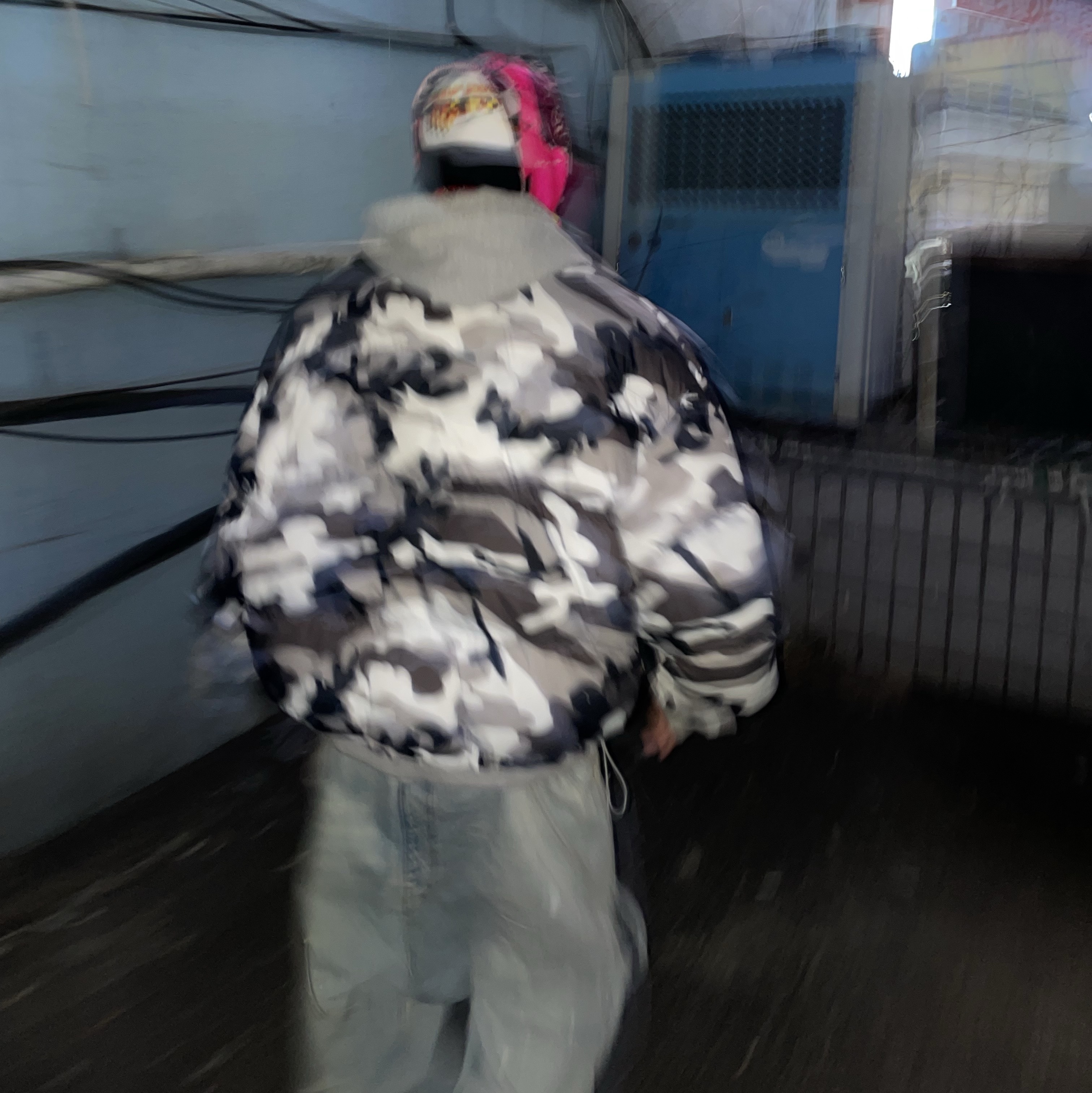 Project G/R Backward Carpenter Pants Blue, Project G/R Reversible Hooded Puffer Jacket Grey 착용 스타일 - 8