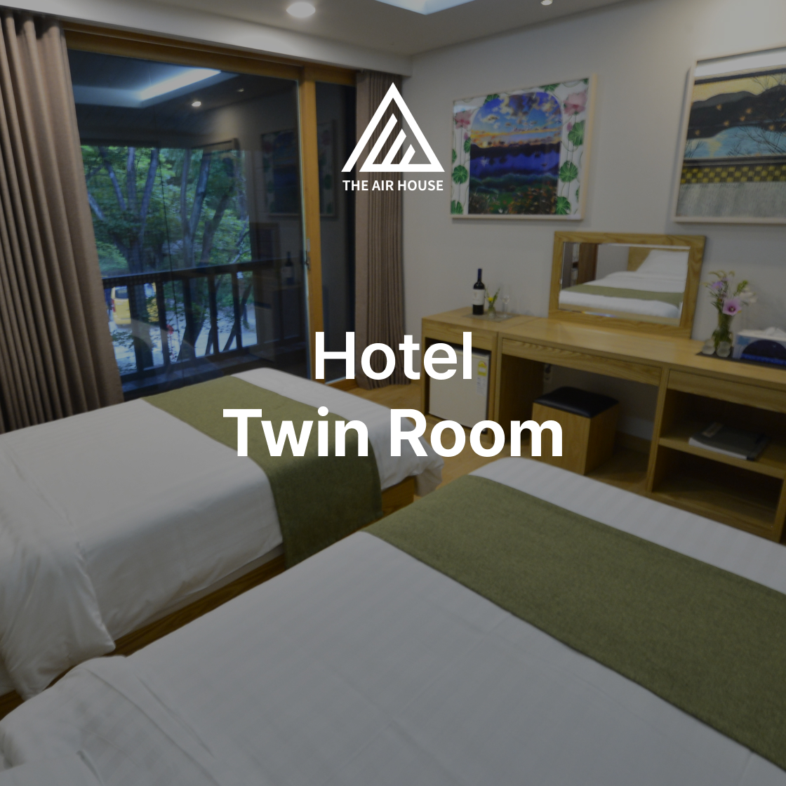 25TAHHC02 Hotel - Twin Room