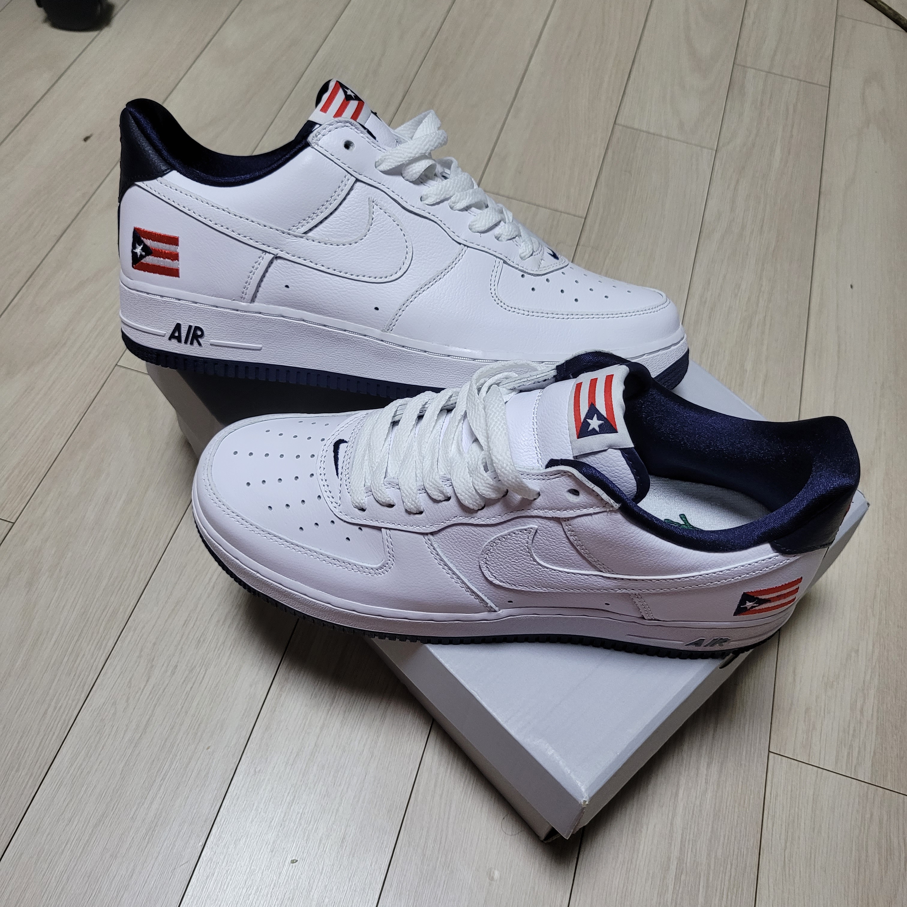 Nike Air Force 1 Low Retro Puerto Rico 2020 착용 스타일 - 2