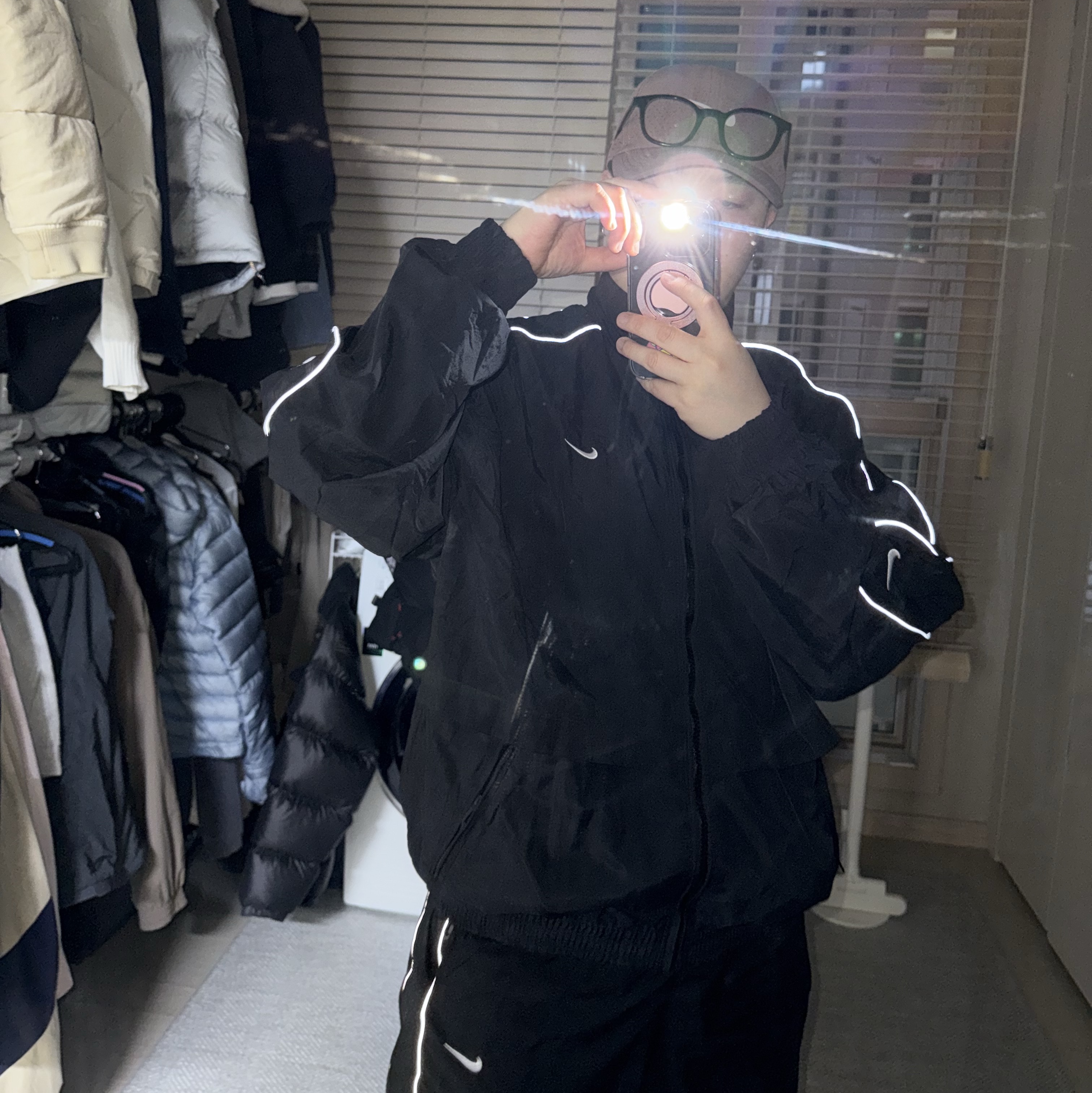 Nike Solo Swoosh Track Pants Black - Asia, Nike NSW Solo Swoosh Woven Track Jacket Black - Asia 착용 스타일