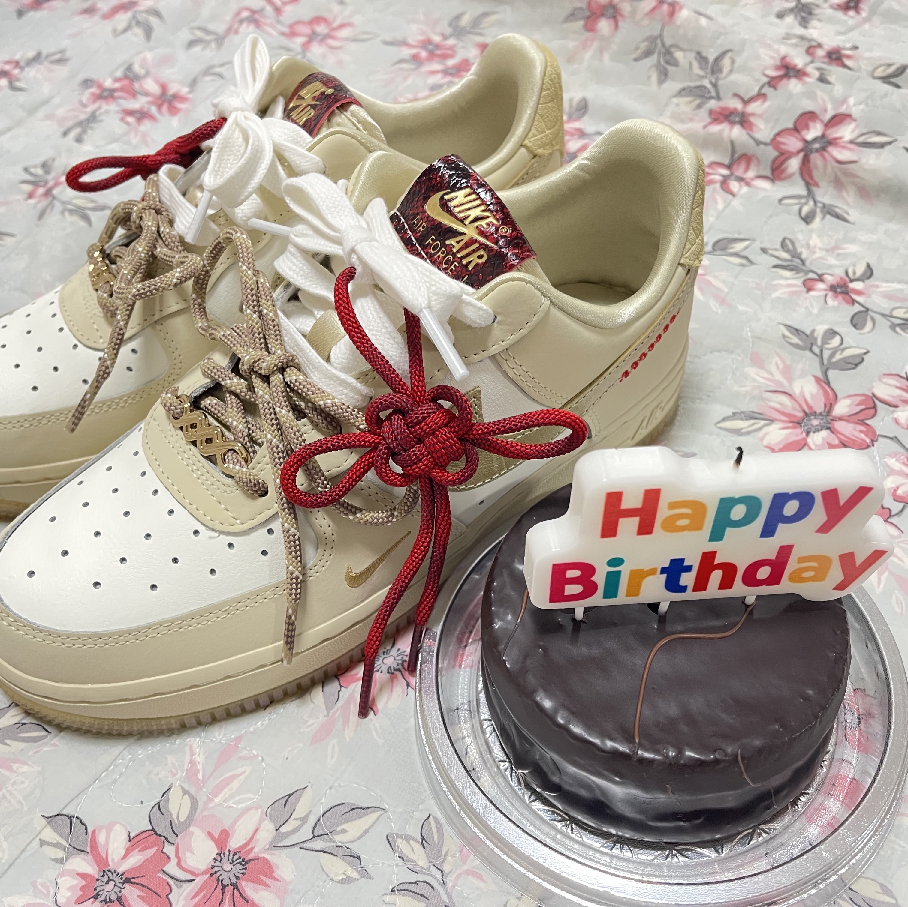 (W) Nike Air Force 1 ’07 LX Sail Team Gold 착용 스타일