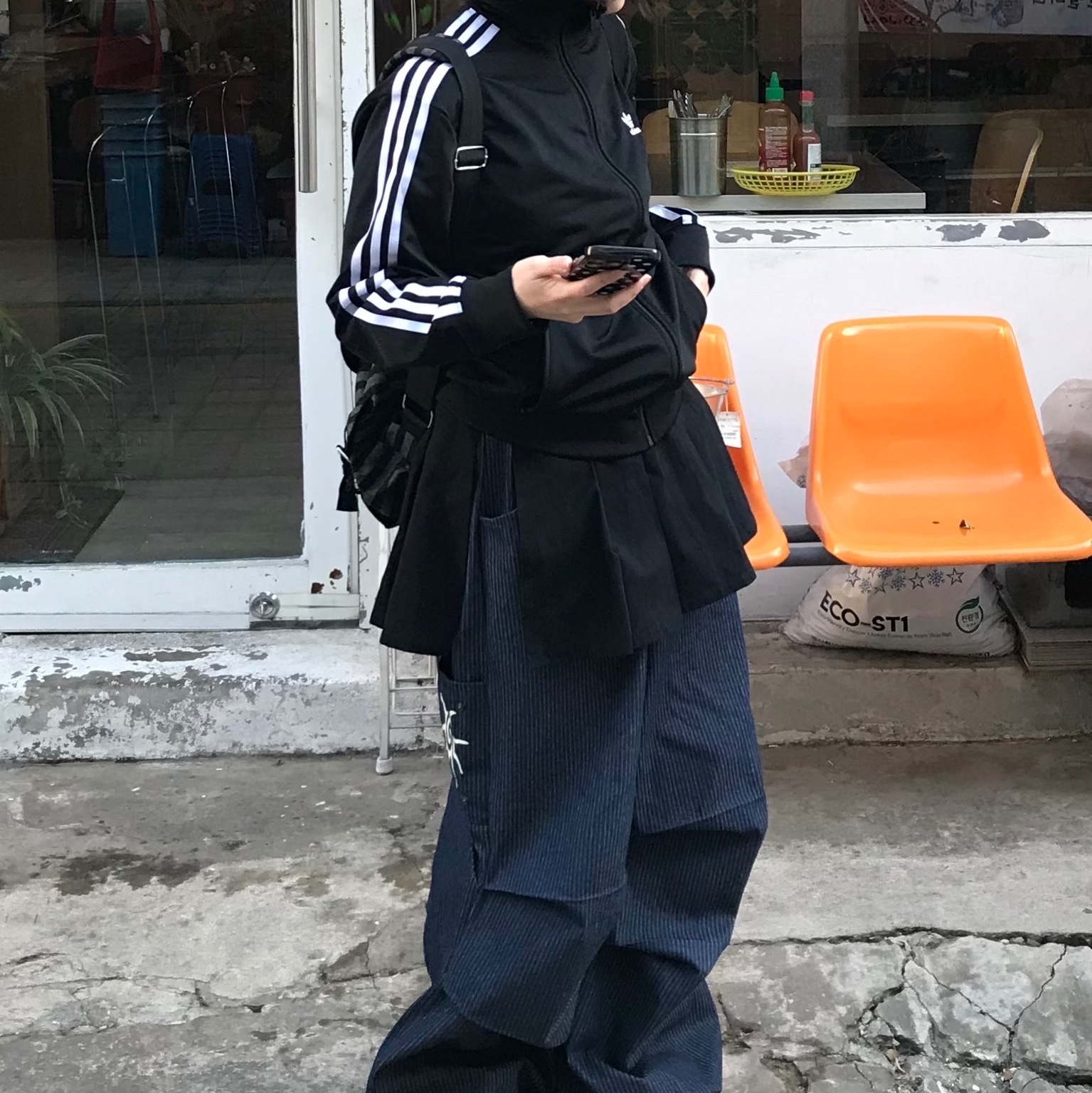 (W) Adidas Adicolor Classic Firebird Track Top Black - KR Sizing 착용 스타일 - 5