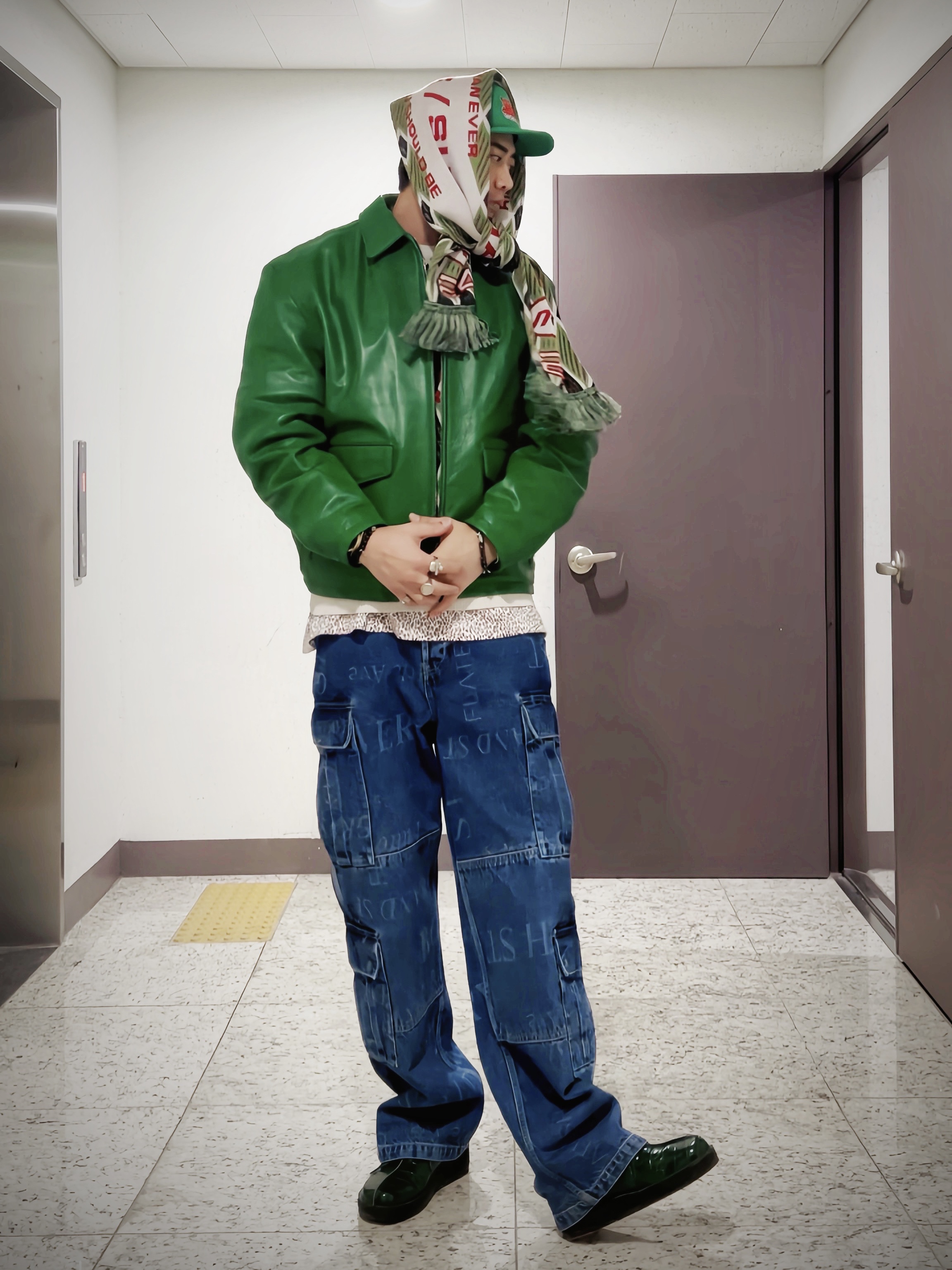 Supreme x Toy Machine Mesh Back 5-Panel Green - 24SS, Supreme x Schott Leather Racer Jacket Green - 24FW 착용 스타일 - 1