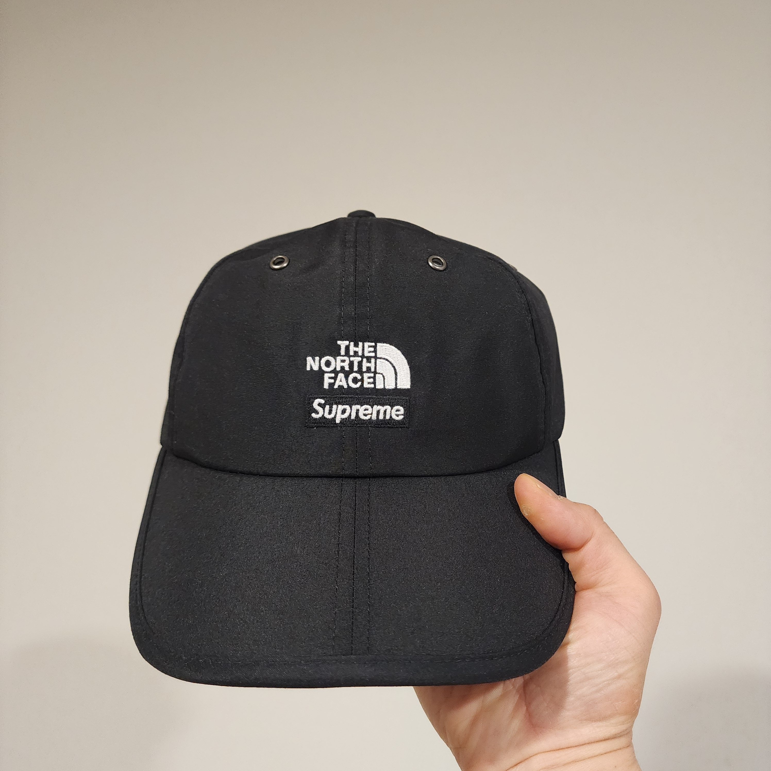 Supreme x The North Face Split 6-Panel Black - 24SS 착용 스타일 - 1