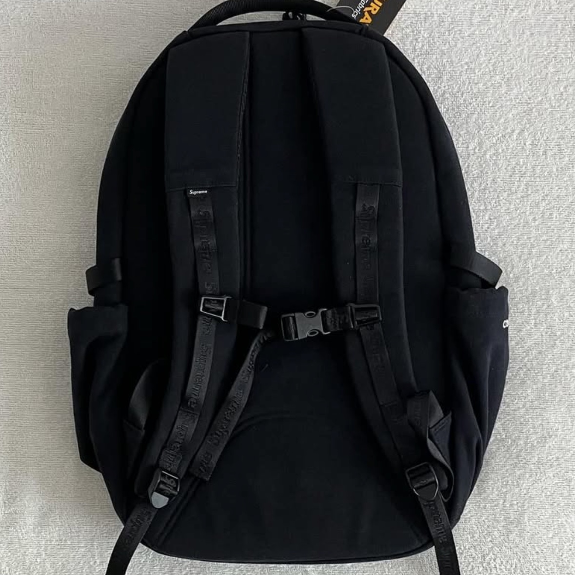 Supreme Backpack Black - 25SS 착용 스타일 - 2