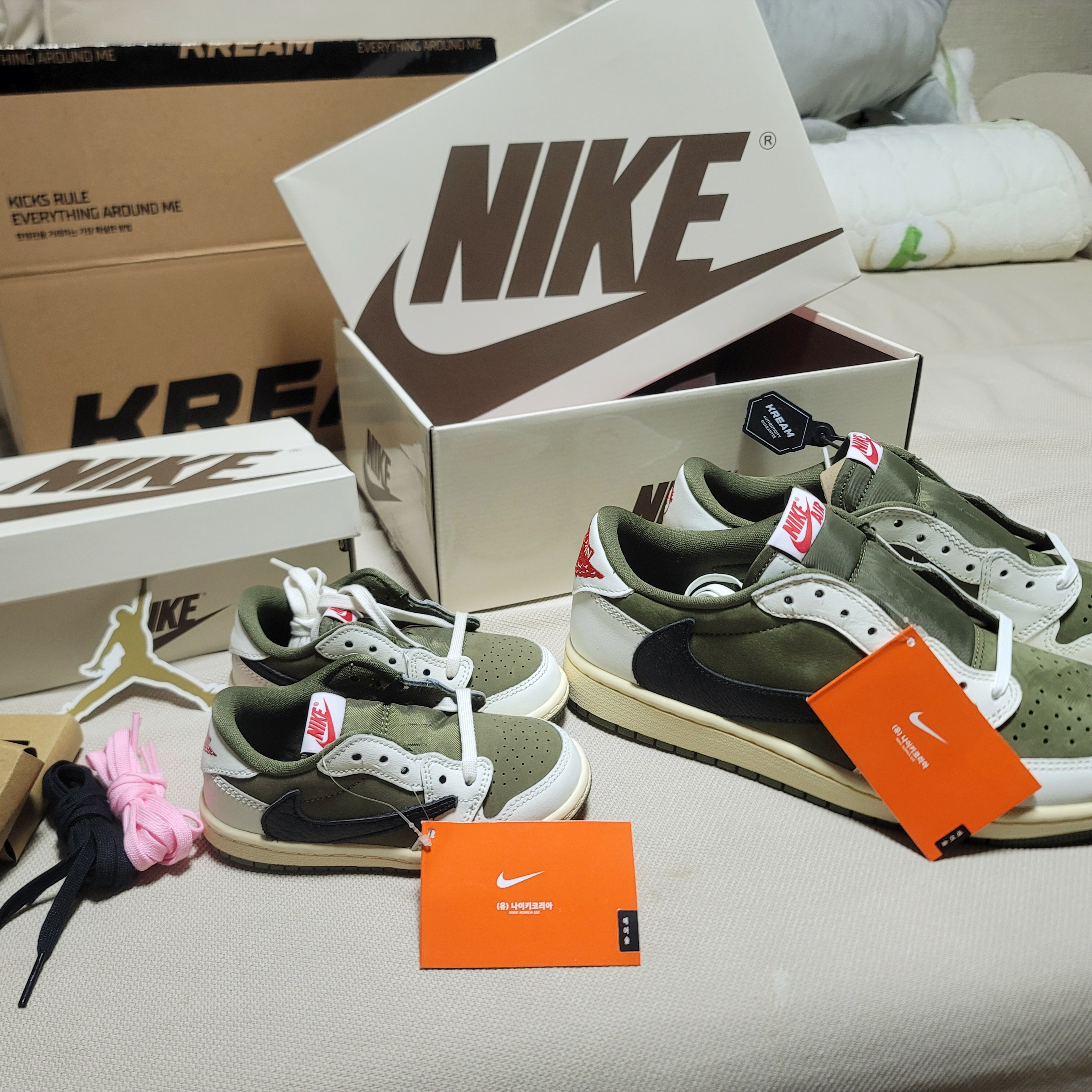 Jordan 1 x Travis Scott Retro Low OG SP Reverse Olive 착용 스타일