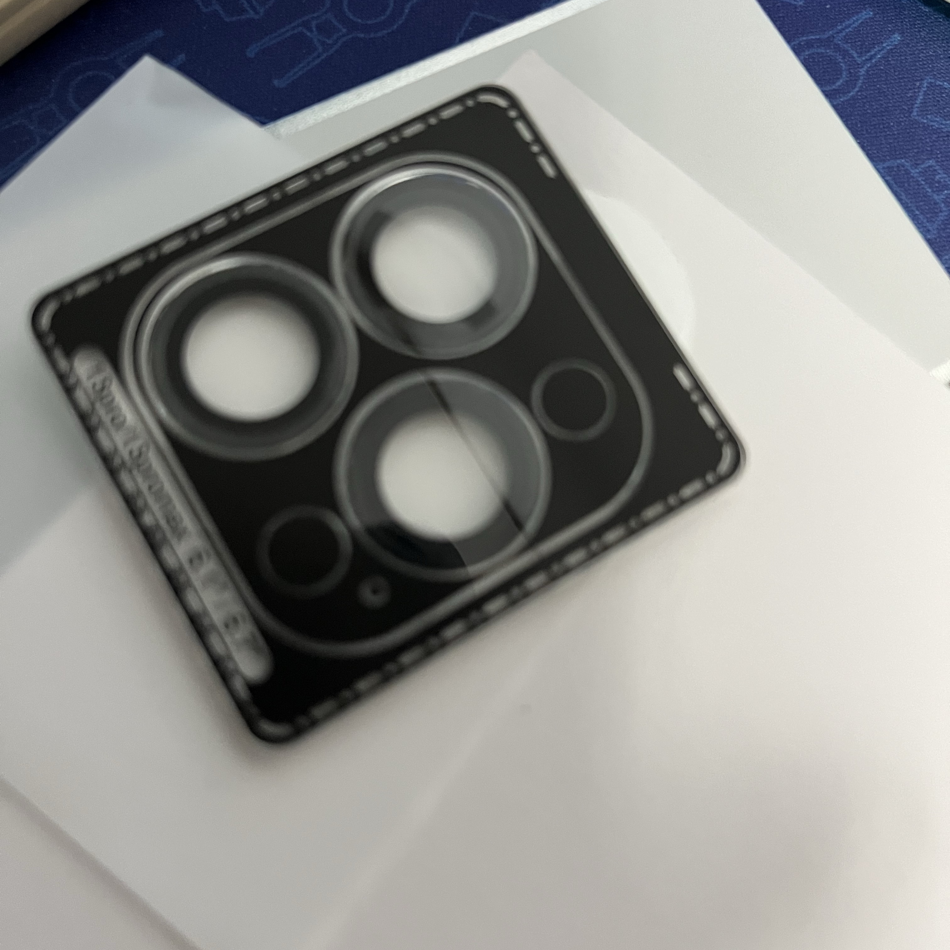 SINJIMORU Metal Frame Ring Camera Lens Protector Tempered Glass iPhone 17 16 15 14 13 12 Mini Plus Pro Max Black 착용 스타일