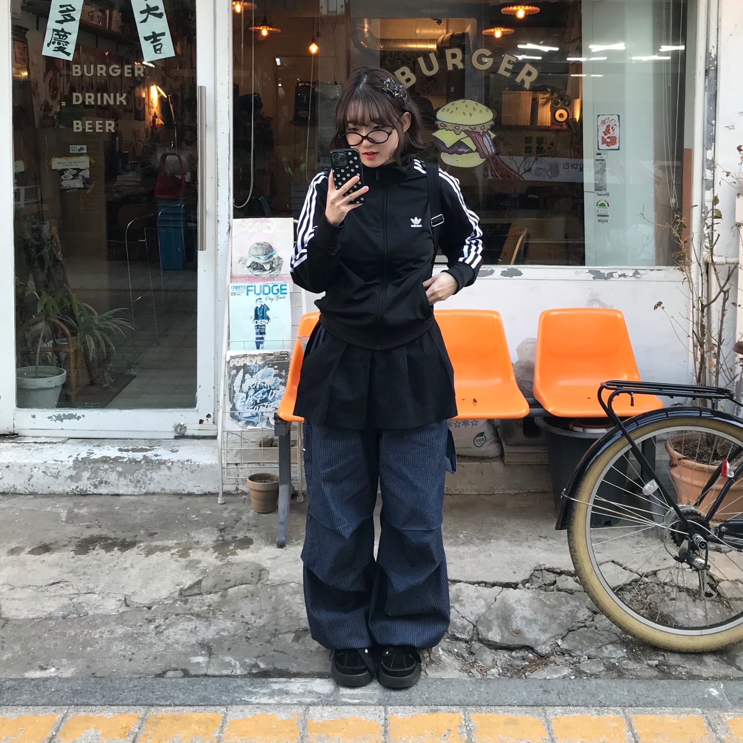 (W) Adidas Adicolor Classic Firebird Track Top Black - KR Sizing 착용 스타일 - 1