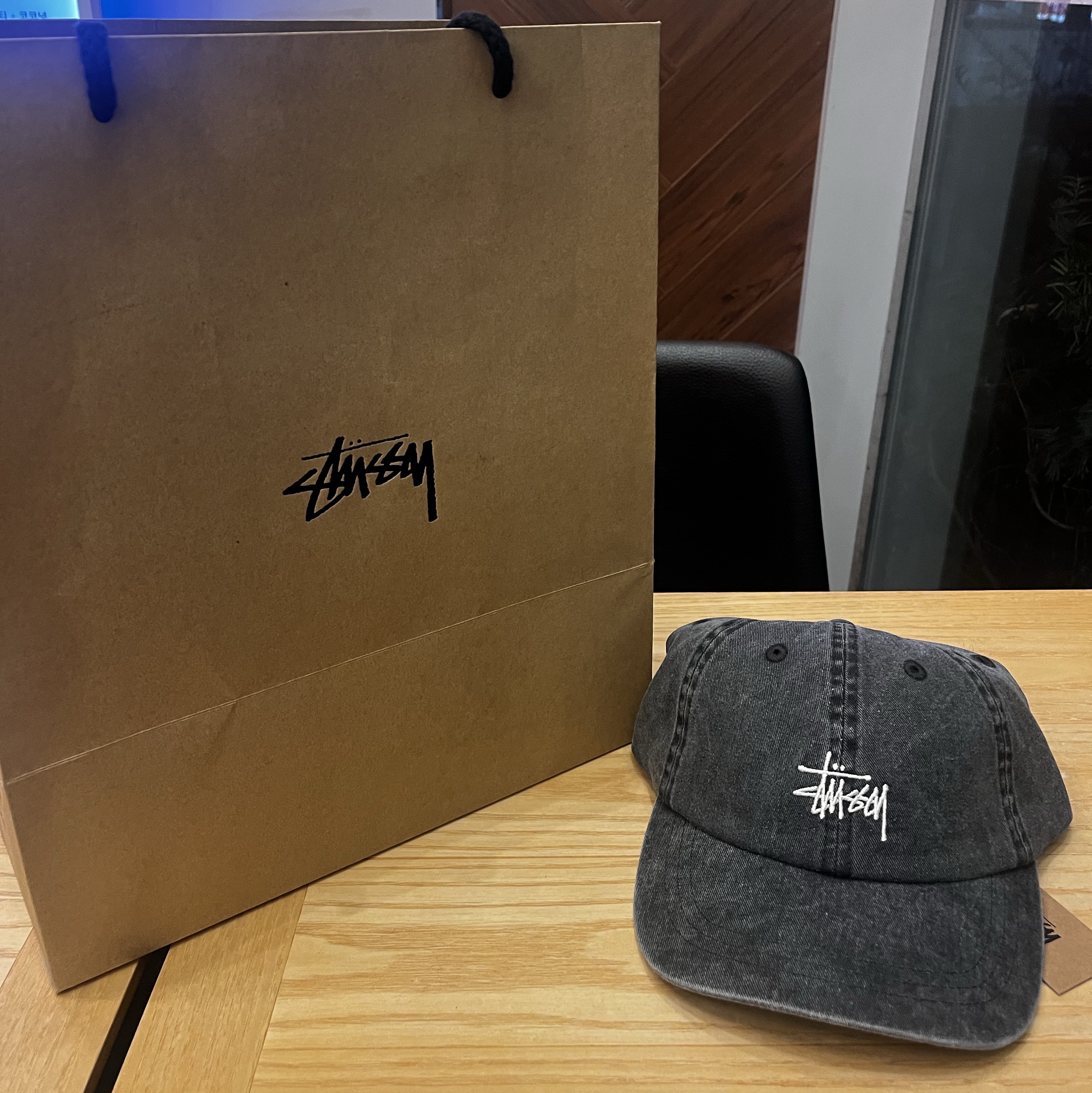 Stussy Washed Basic Low Pro Cap Charcoal 착용 스타일