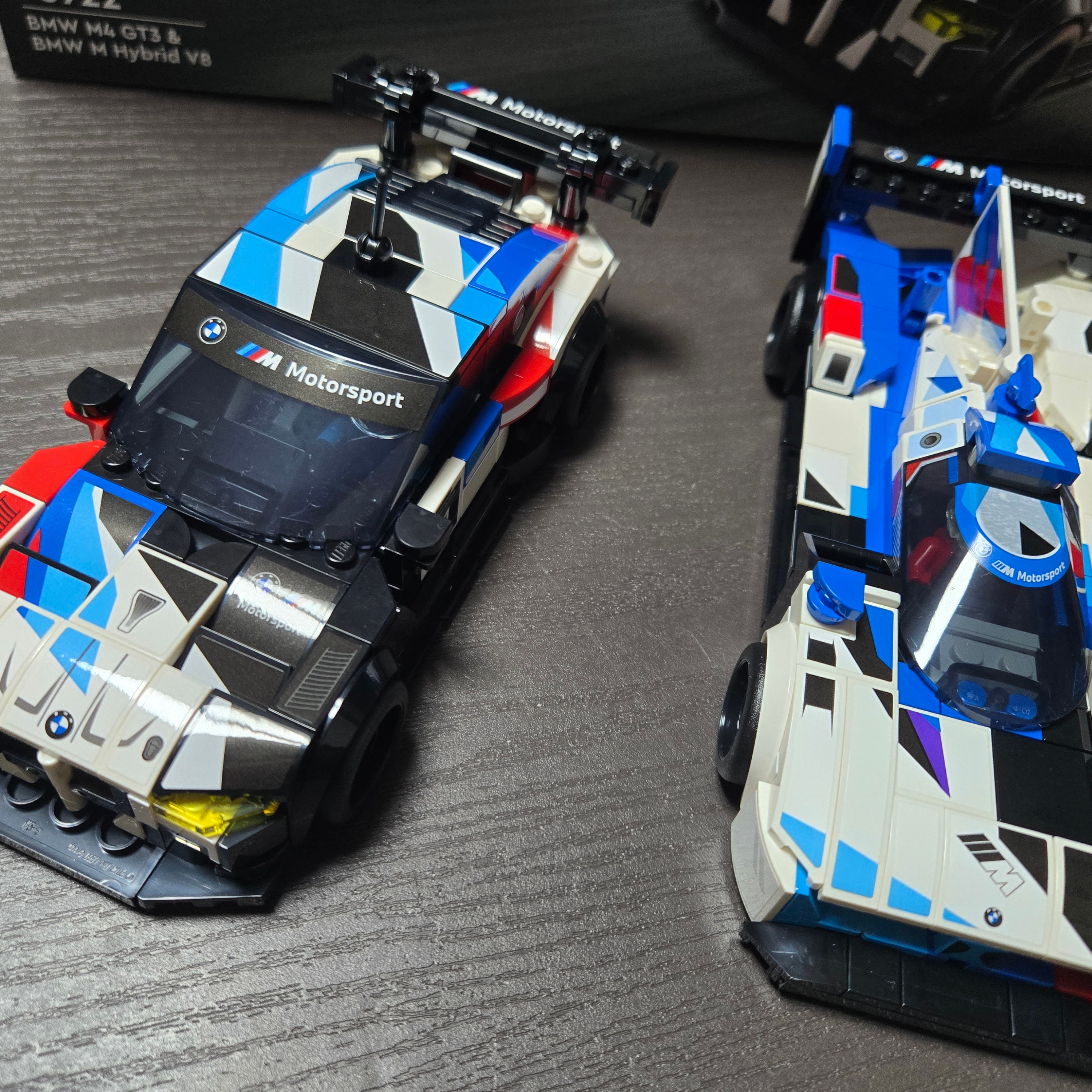 레고 BMW M4 GT3와 BMW M 하이브리드 V8 레이스카 착용 스타일 - 2