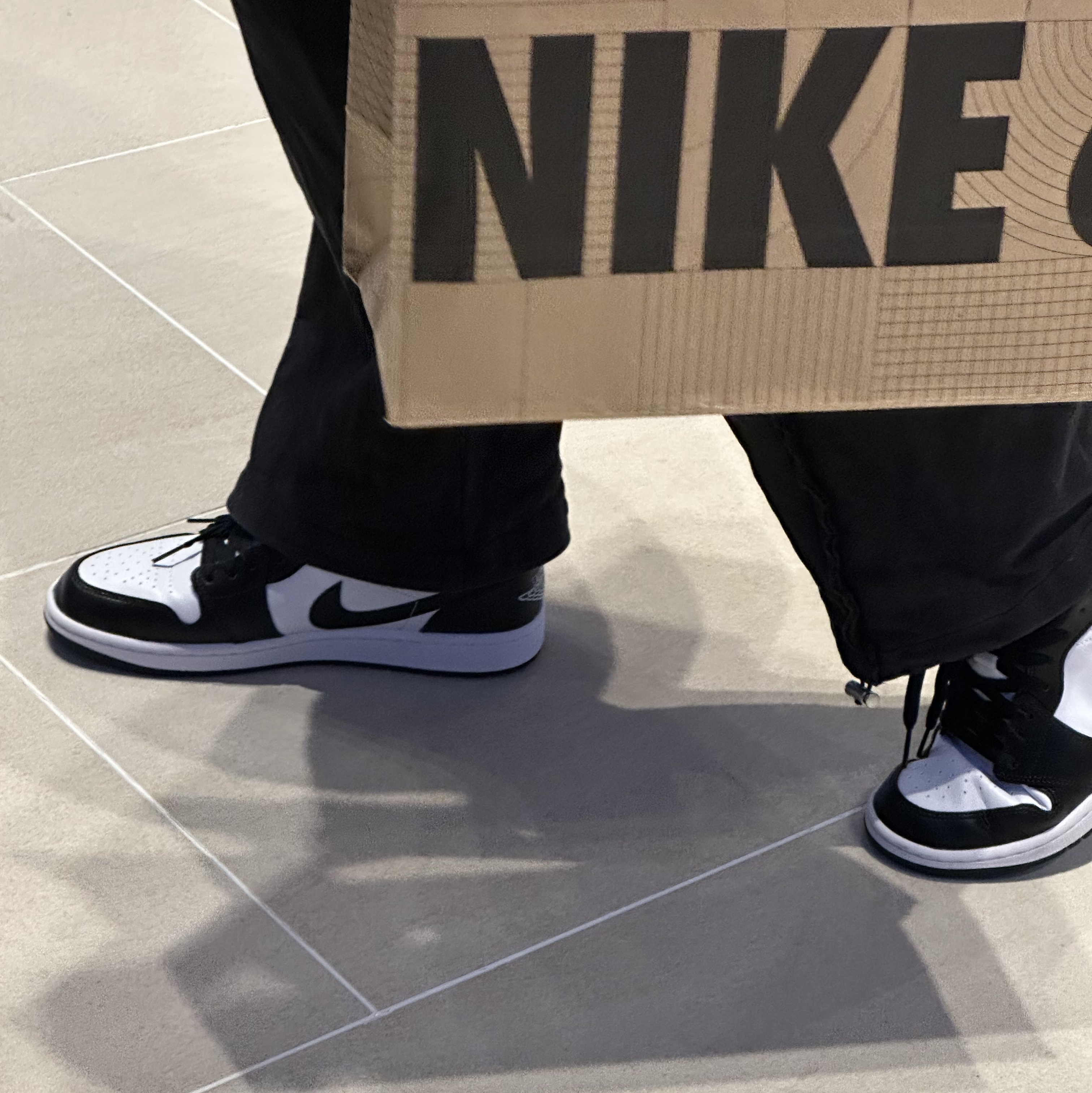 (W) Jordan 1 Low Black and White 착용 스타일