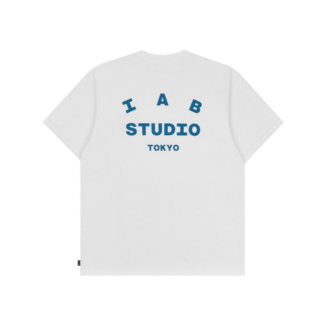 ★送料 関税込★IAB Studio★IAB Studio T-Shirt White Burgundy 아이앱 스튜디오 도쿄 티셔츠 화이트 | IAB Studio | KREAM