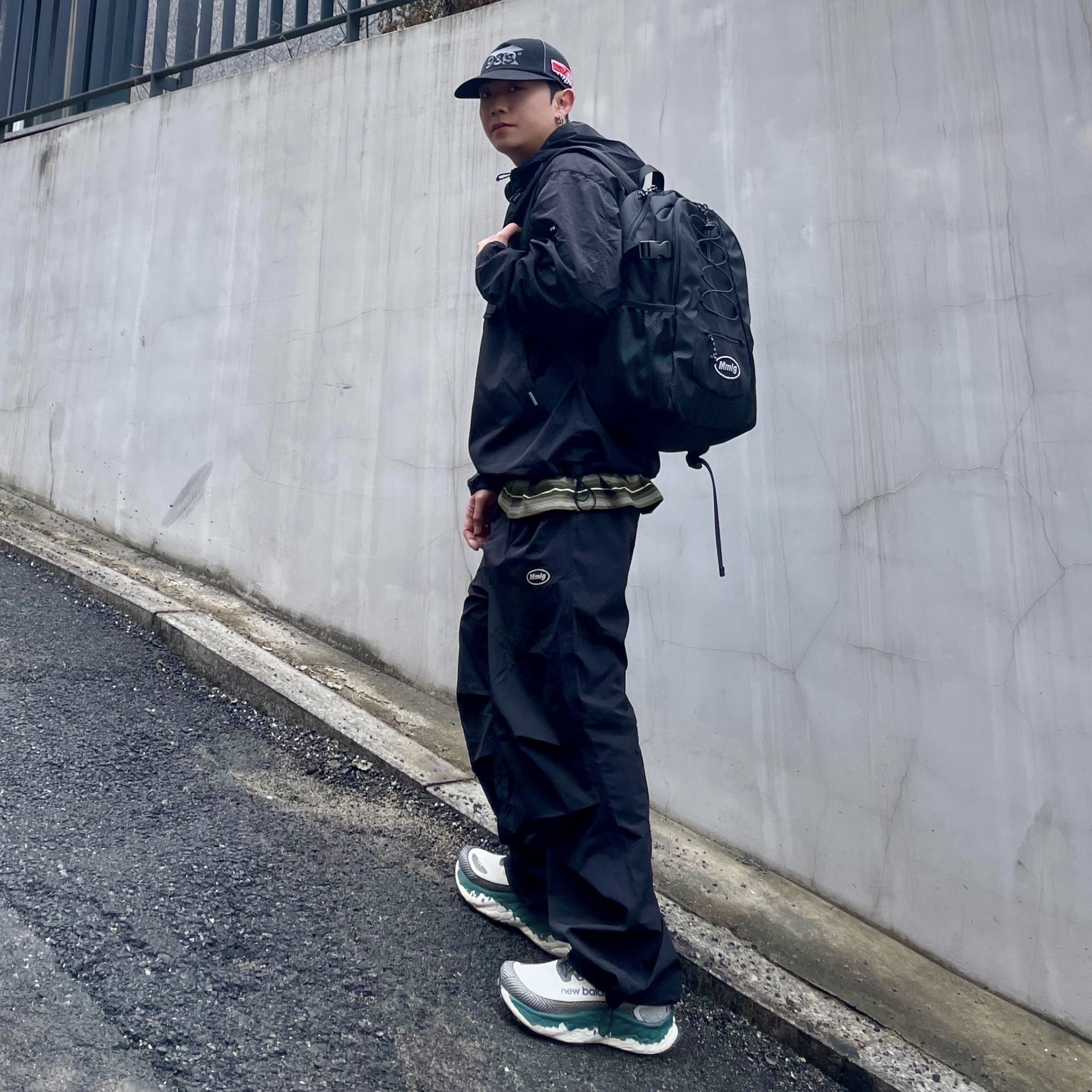 New Balance Fresh Foam X More Trail v3 Reflection Vintage Teal 착용 스타일