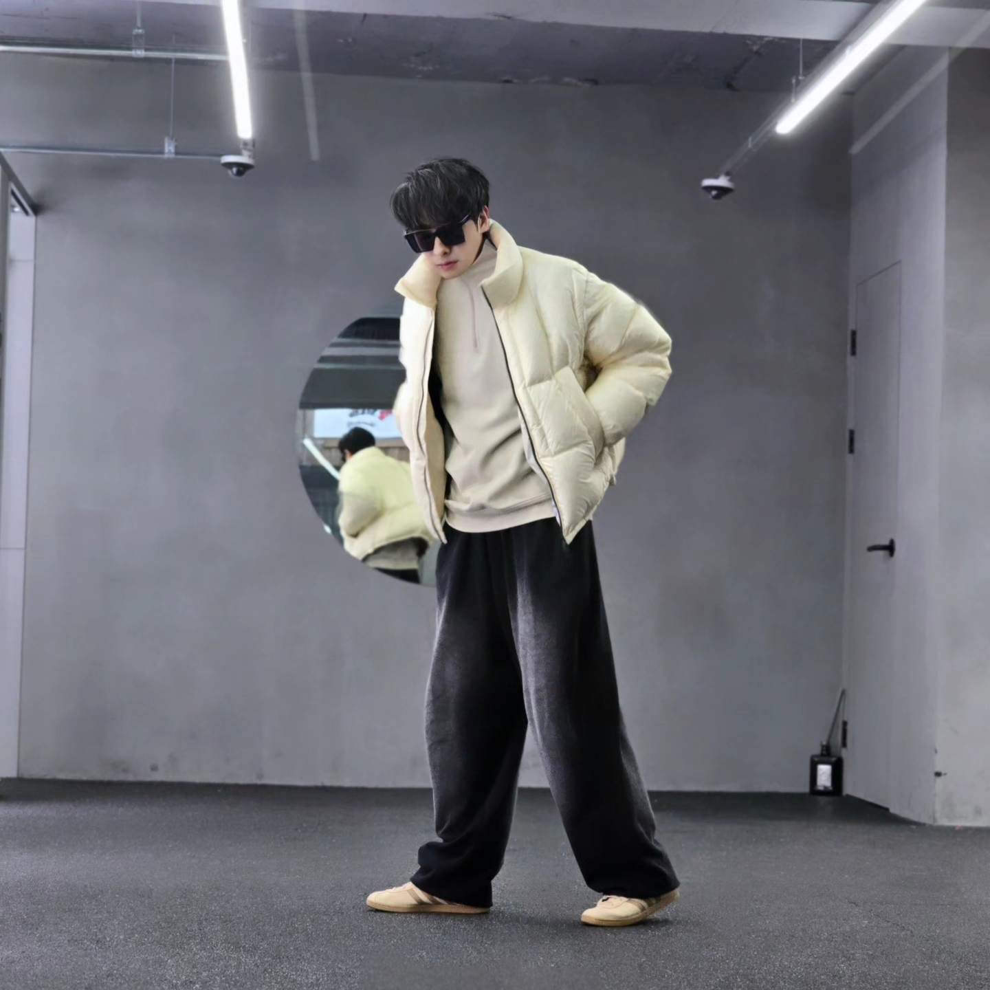 Adidas Stadt Magic Beige, Adidas Adicolor Classic 3-Stripes Half-Zip Sweatshirt Black White - KR Sizing 착용 스타일 - 3