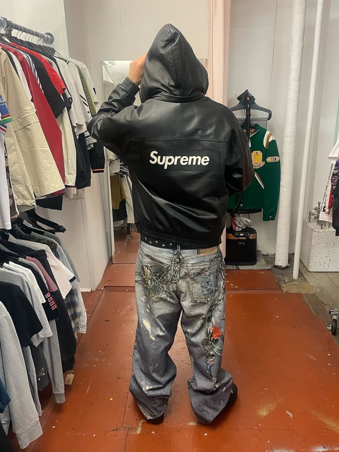 Supreme x Dickies Hooded Leather Work Jacket Black - 24FW, Customellow Fake Leather Leather Hood Bomber Dark Gray 착용 스타일 - 2