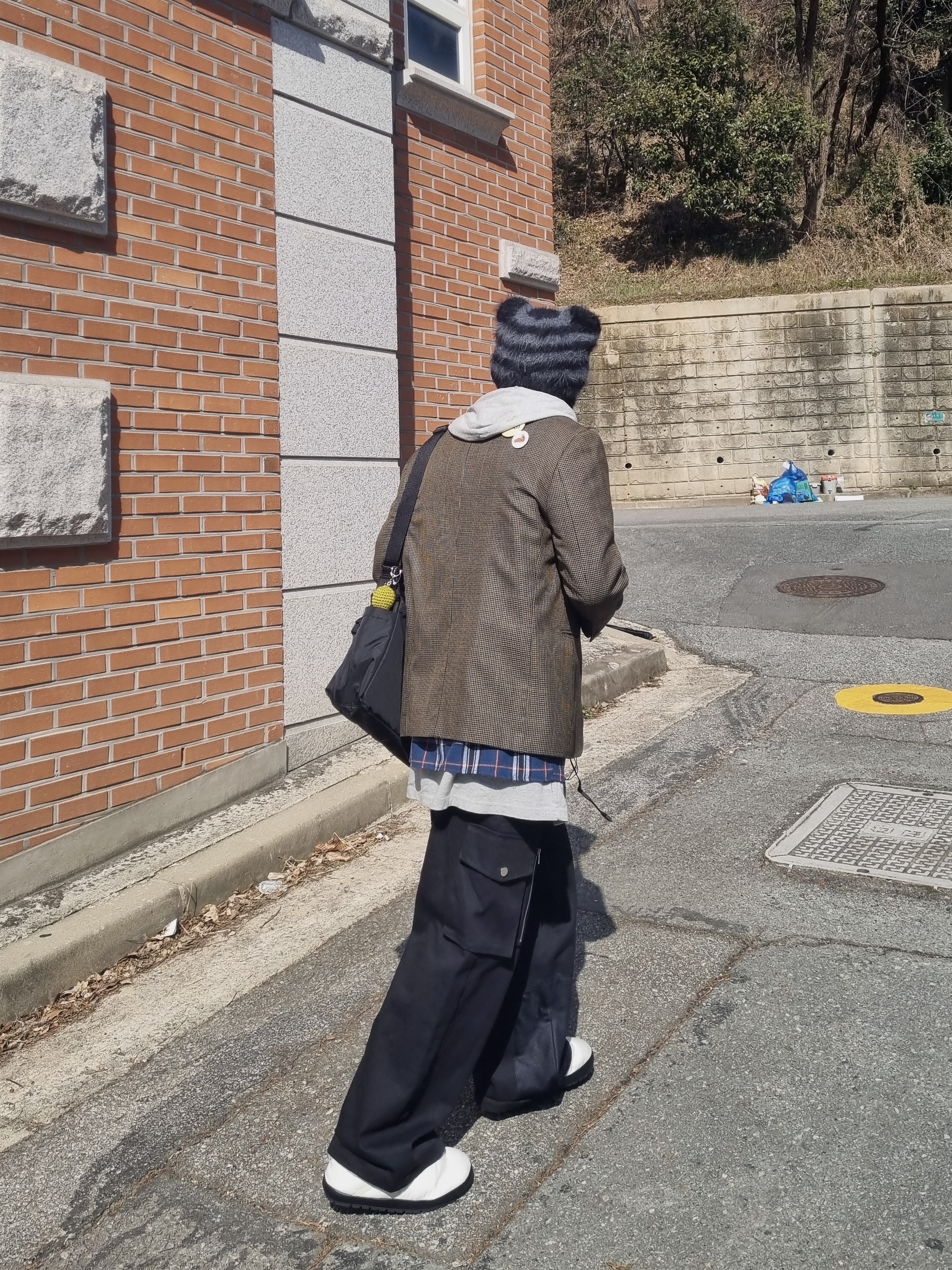 Project G/R 3 Layered Top Black, Project G/R 3 Layered Sweatshirt Black 착용 스타일 - 7