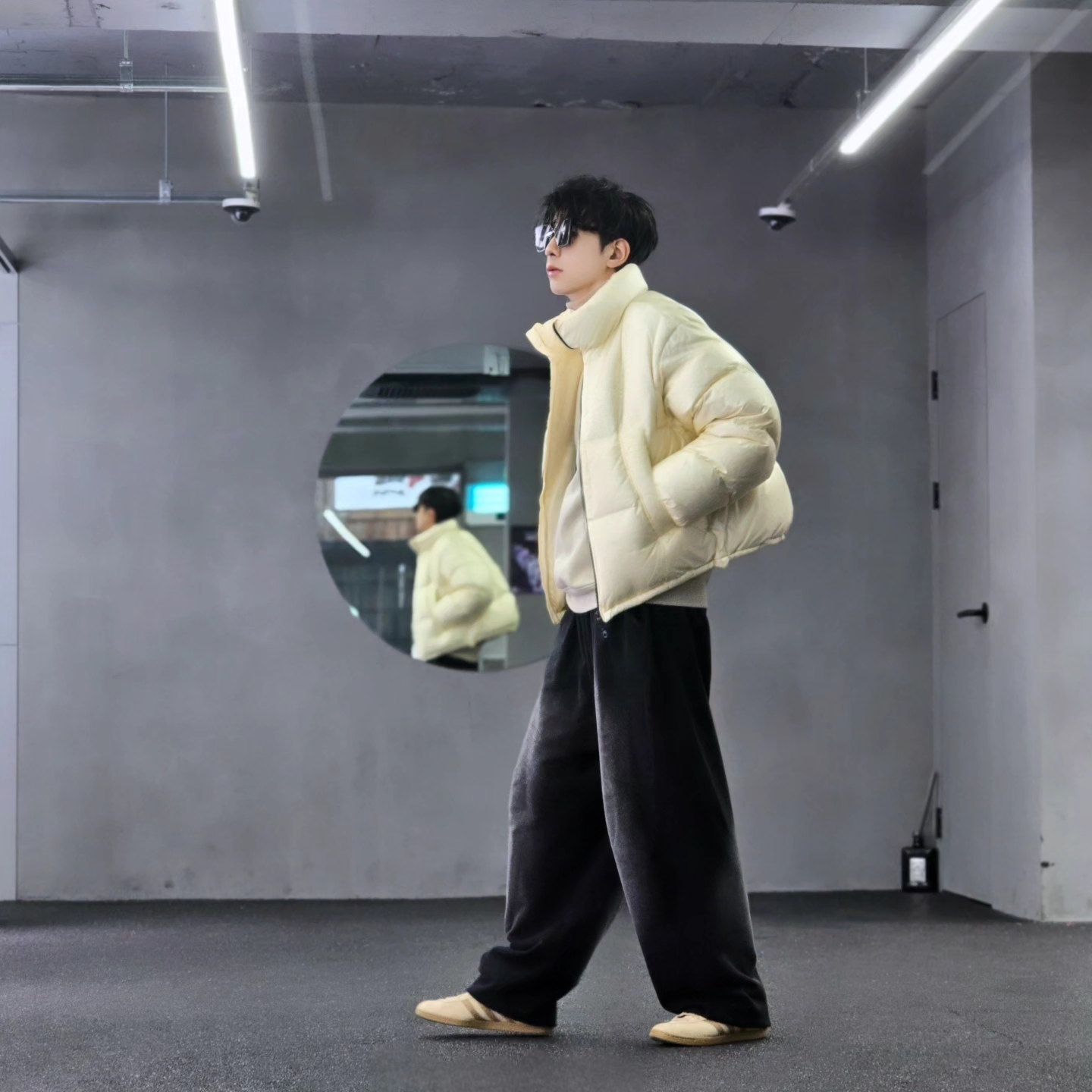 Adidas Stadt Magic Beige, Adidas Adicolor Classic 3-Stripes Half-Zip Sweatshirt Black White - KR Sizing 착용 스타일 - 4
