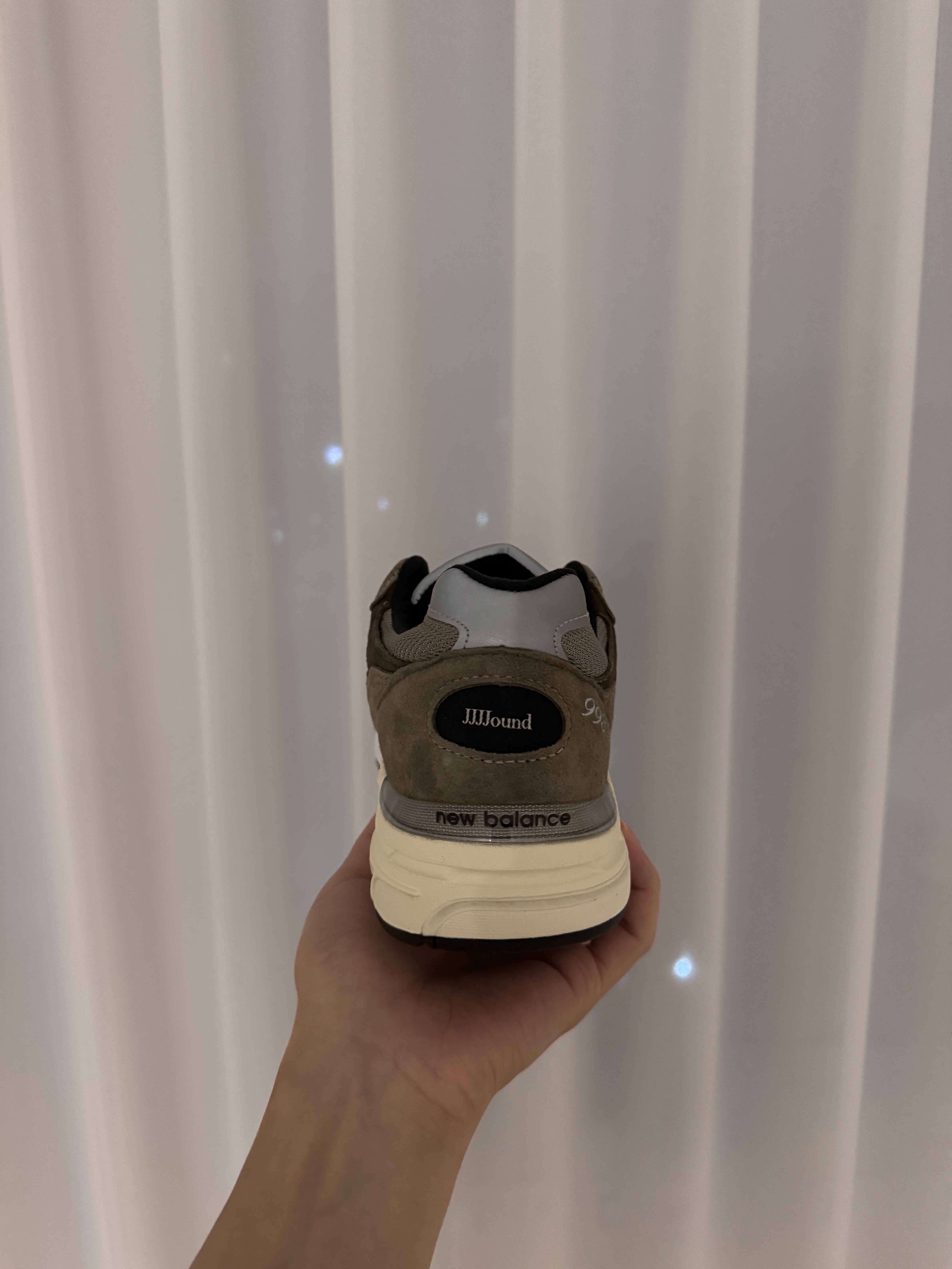 New Balance x JJJJound 993 Made in USA Mushroom White 착용 스타일 - 5