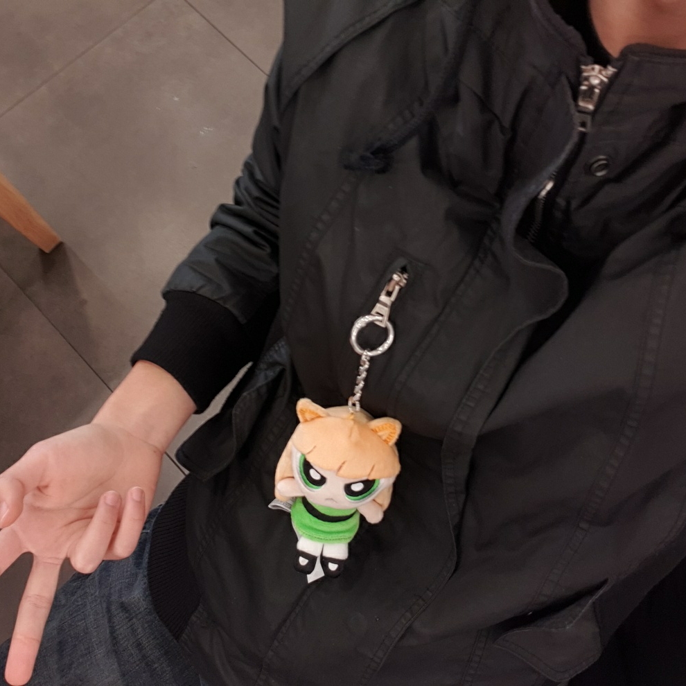 Newjeans x The Powerpuff Girls Bag Charm Haerin 착용 스타일