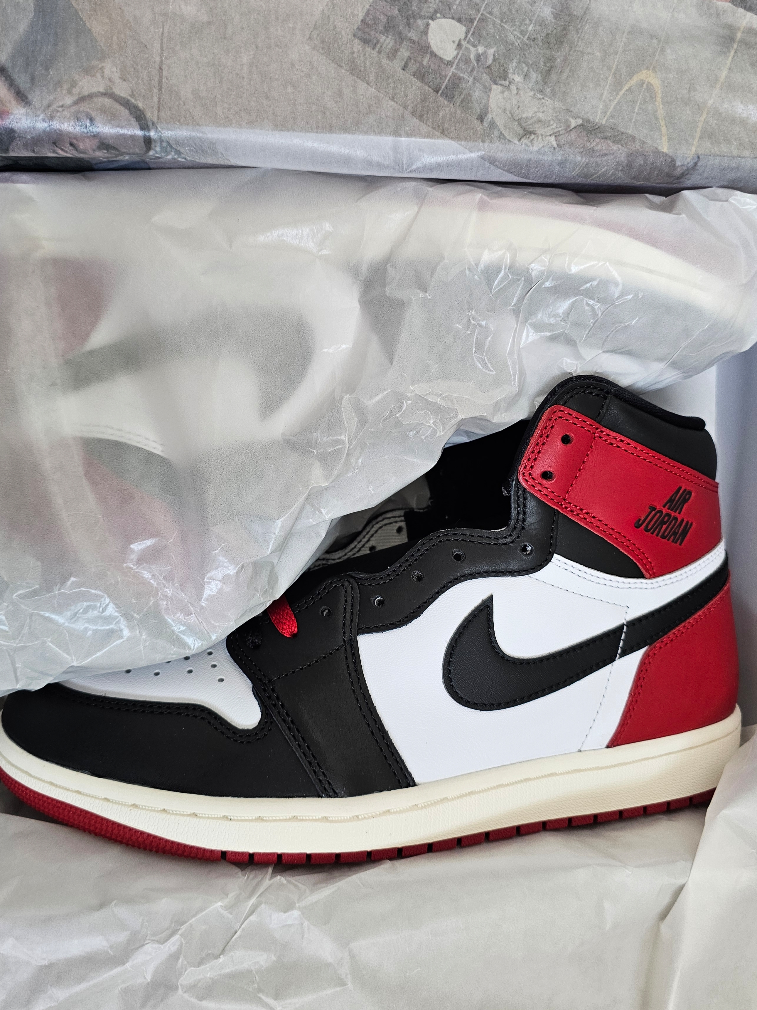 Jordan 1 Retro High OG Black Toe 착용 스타일 - 1