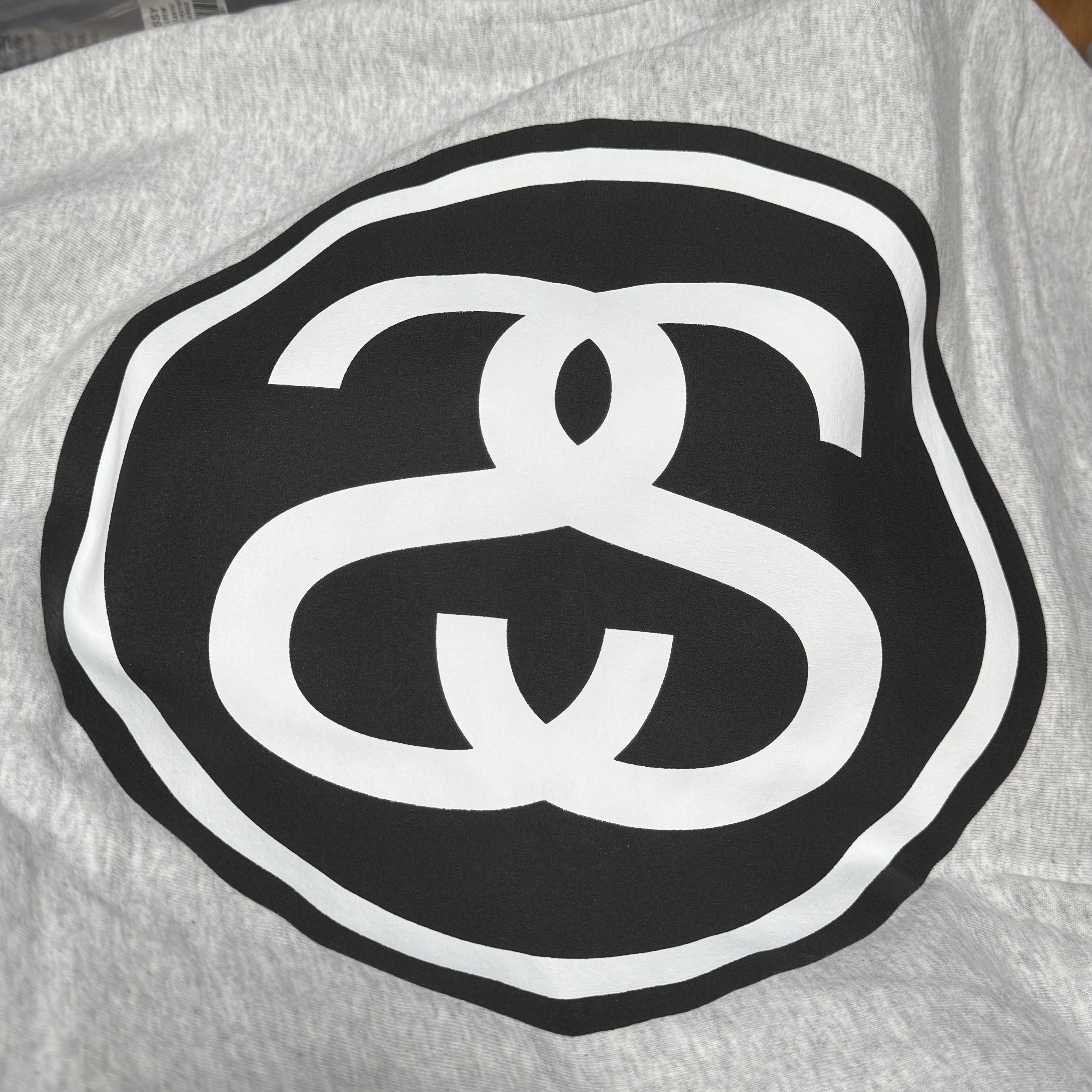 Stussy SS Link Crew Ash Heather 착용 스타일
