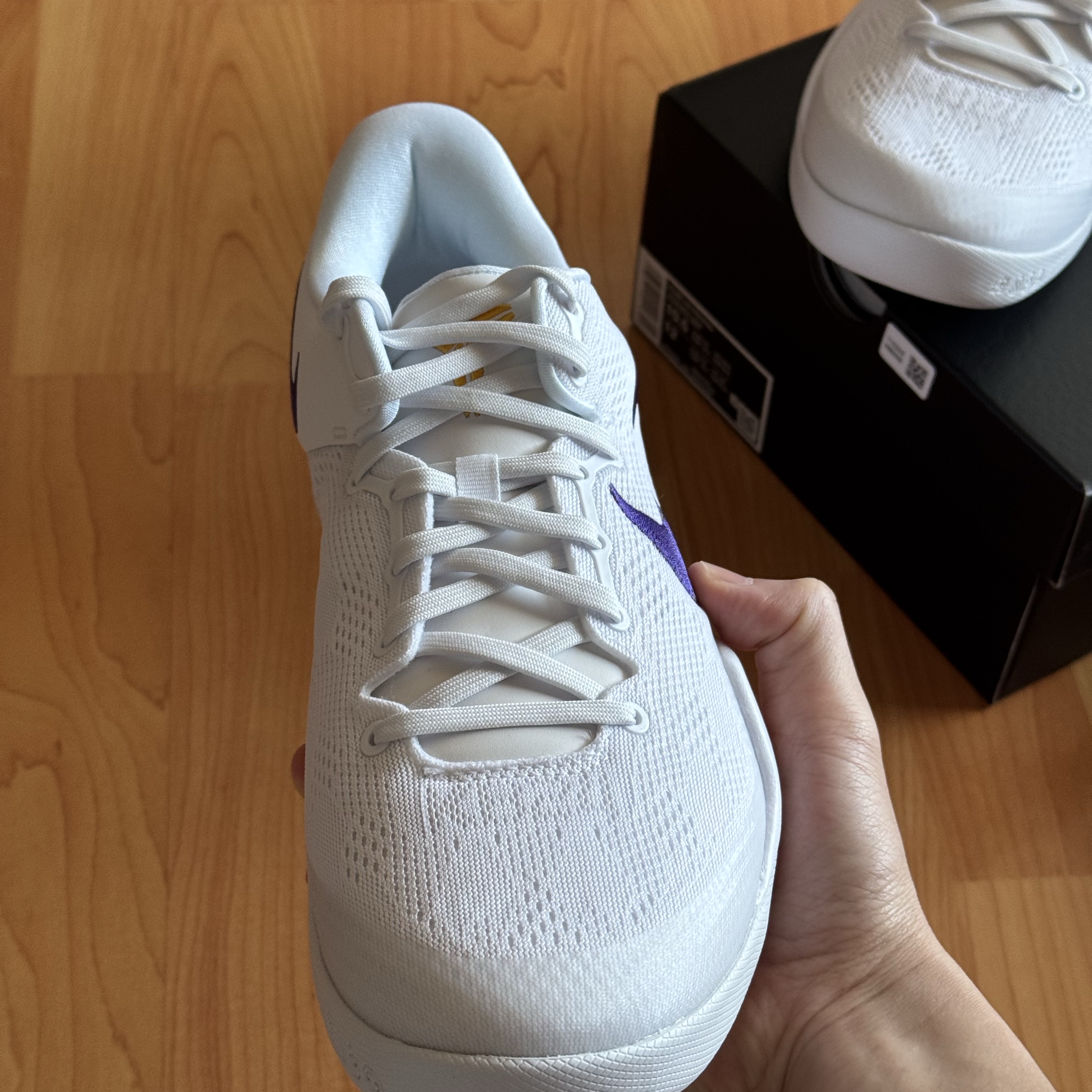 Nike Kobe 8 Protro White and Court Purple 착용 스타일 - 9