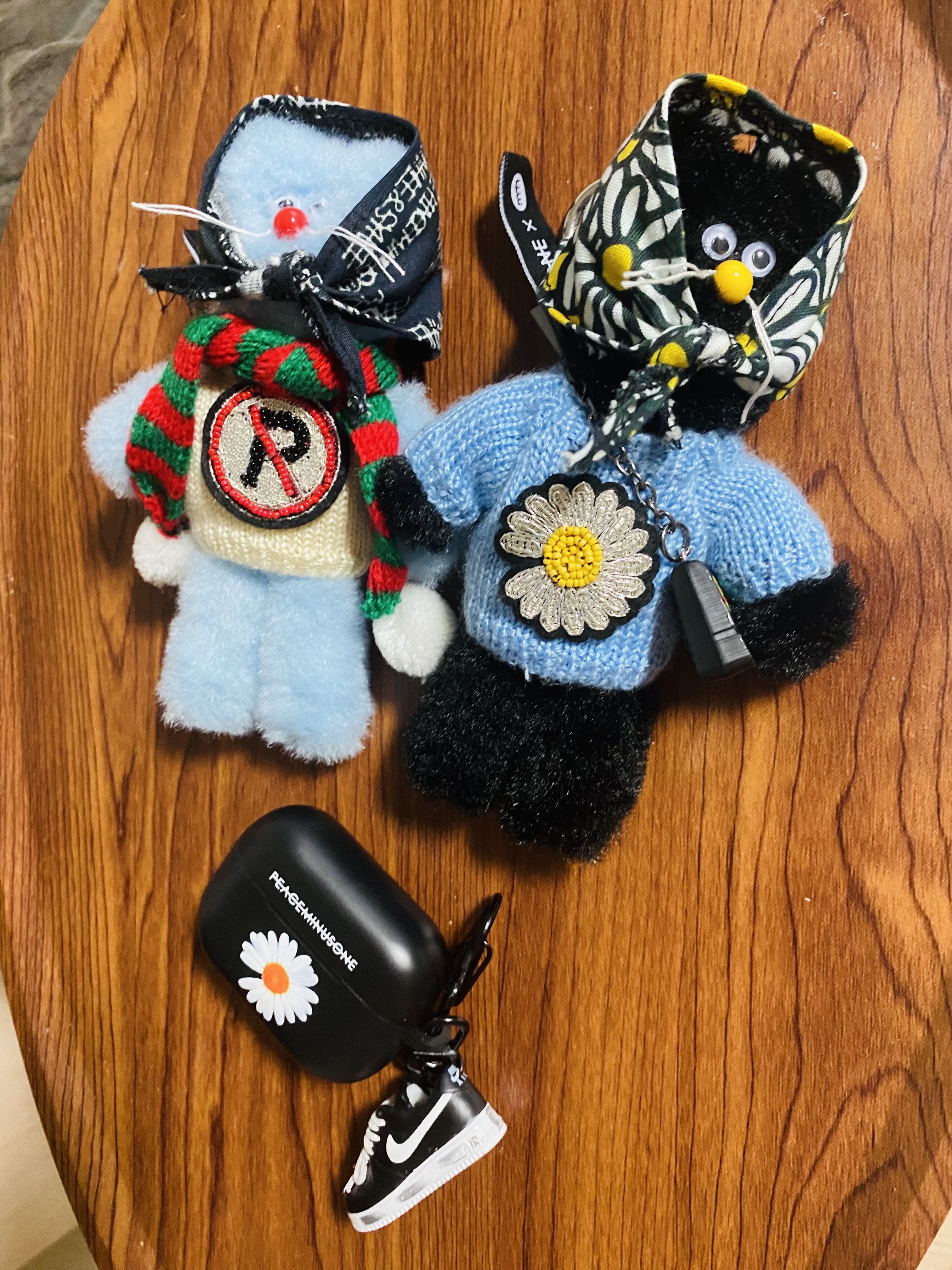 Monamhee x Peaceminusone Daihee Plush Keyring, Monamhee x Peaceminusone Syhee Plush Keyring 착용 스타일