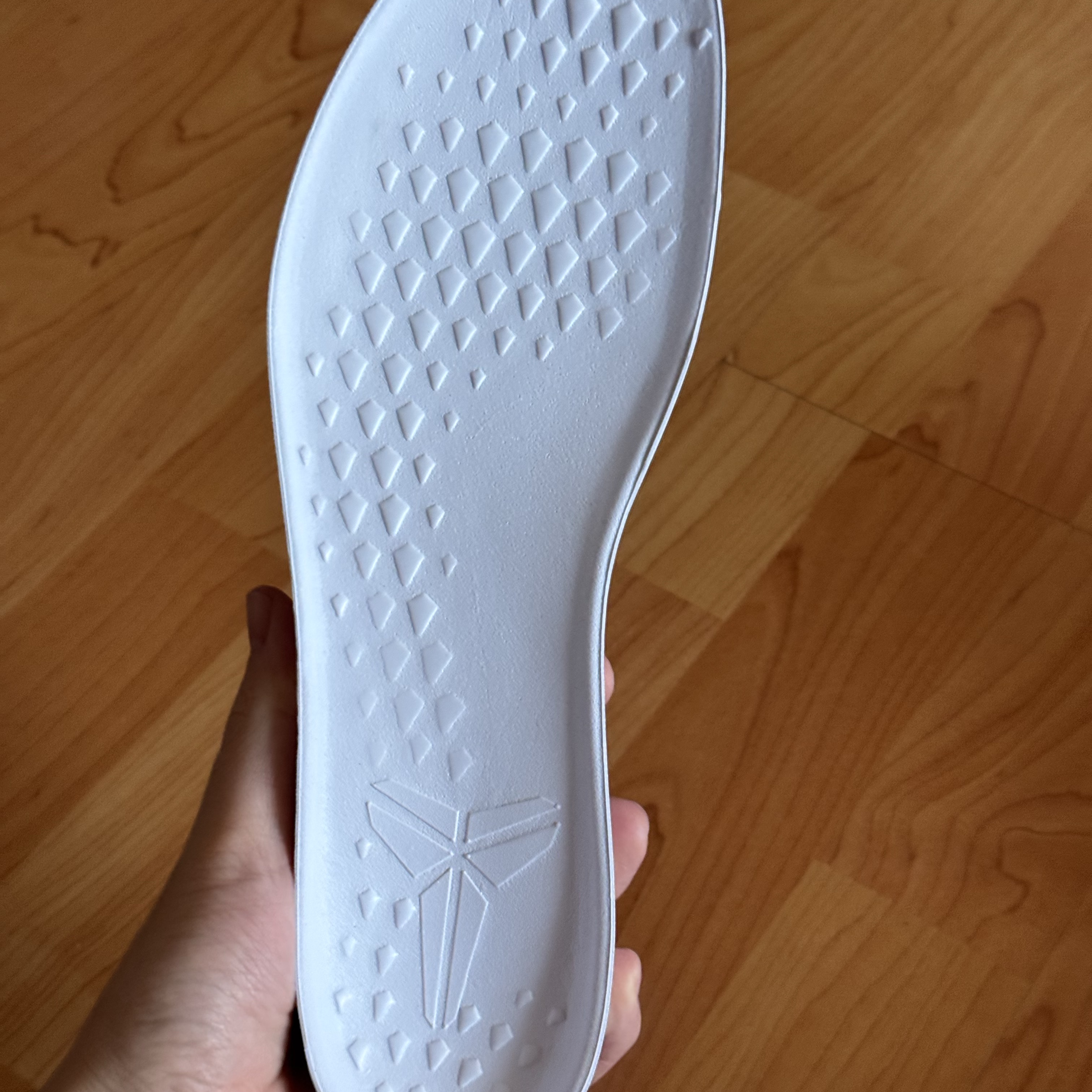 Nike Kobe 8 Protro White and Court Purple 착용 스타일 - 6
