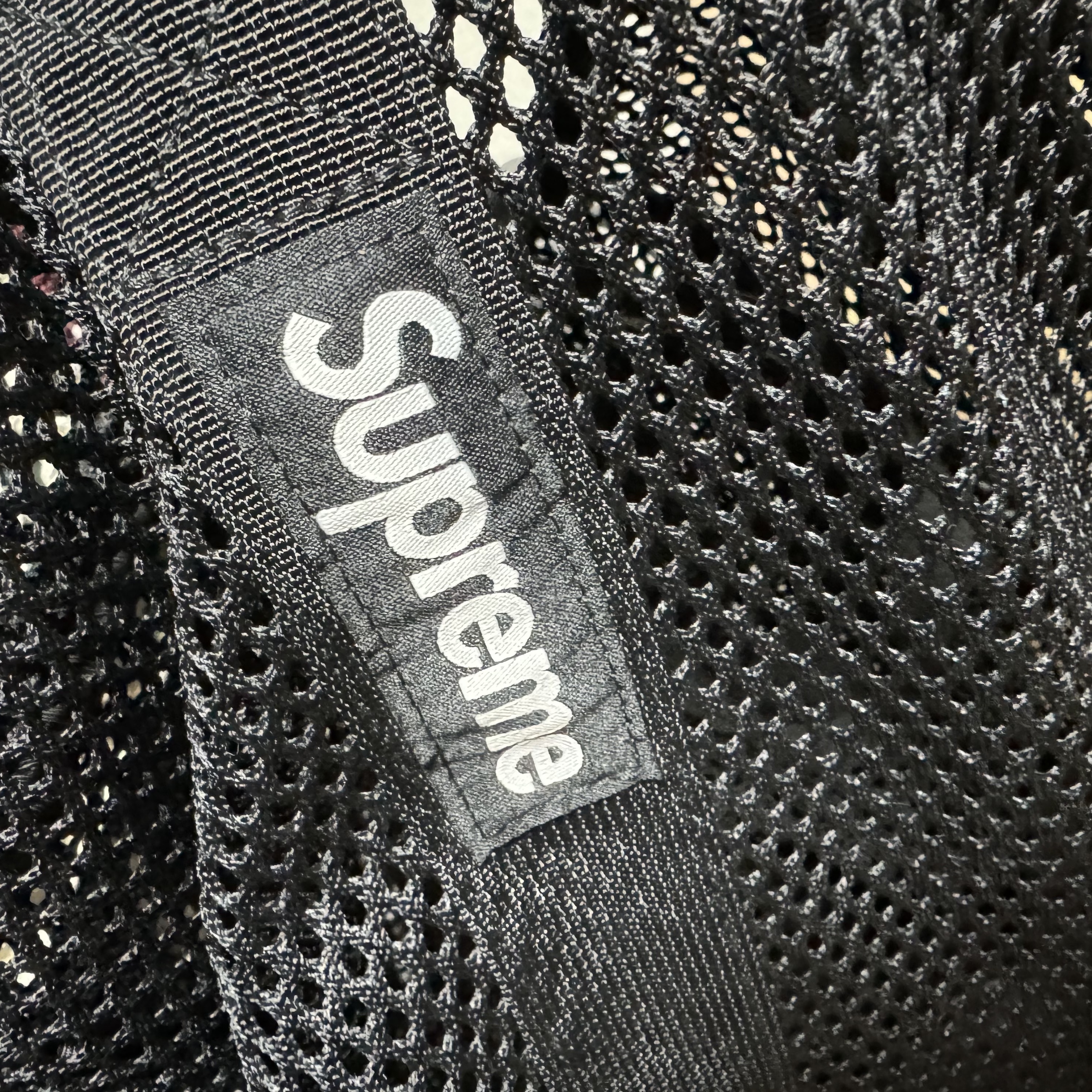 Supreme Mesh Duffle Bag Black - 23SS 착용 스타일