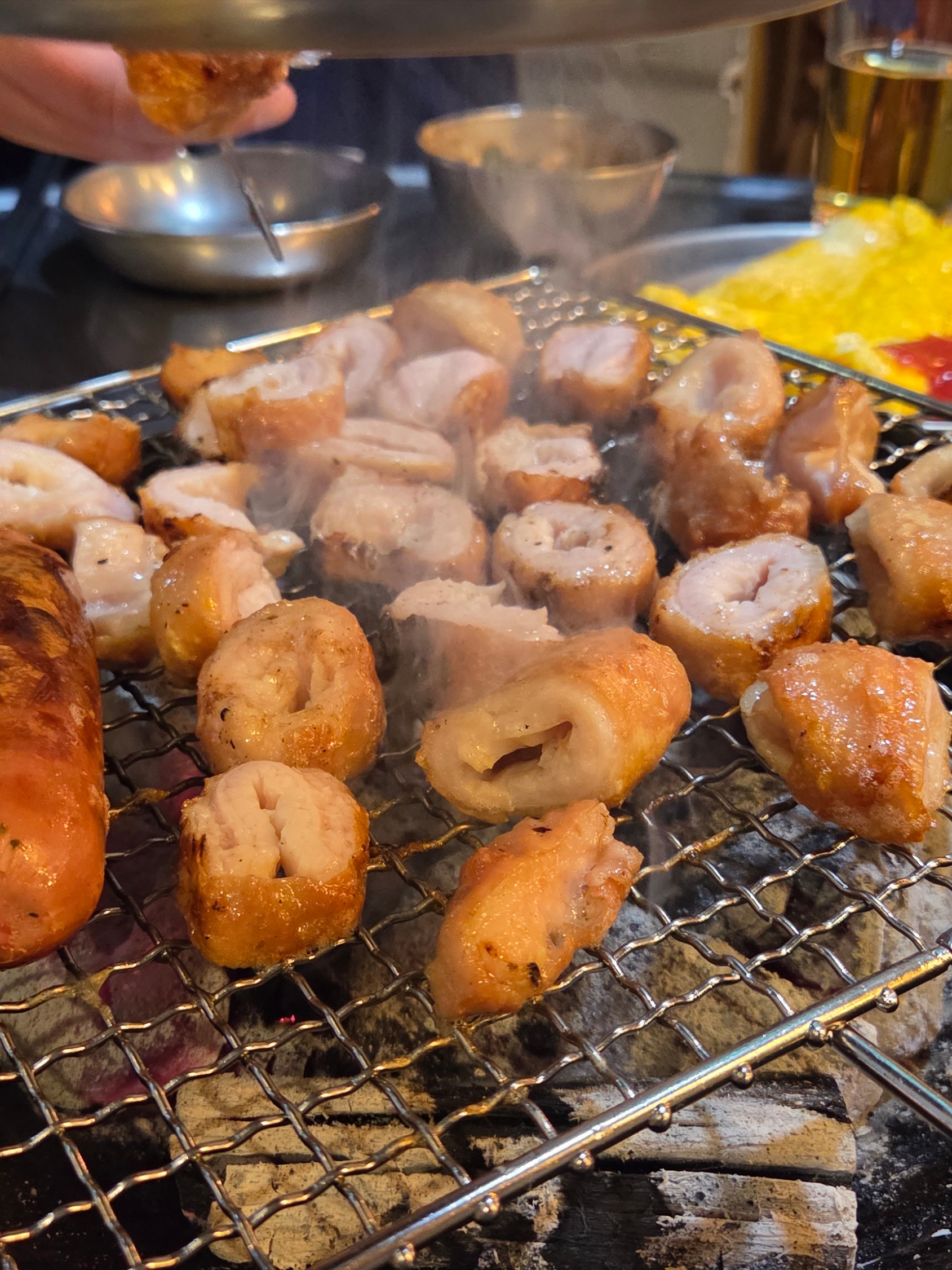 뉴발란스 574 레거시 네이비, 세인트 제임스 메르디앙 모던 스트라이프 세일러 셔츠 에크루 마린 착용 스타일 - 8