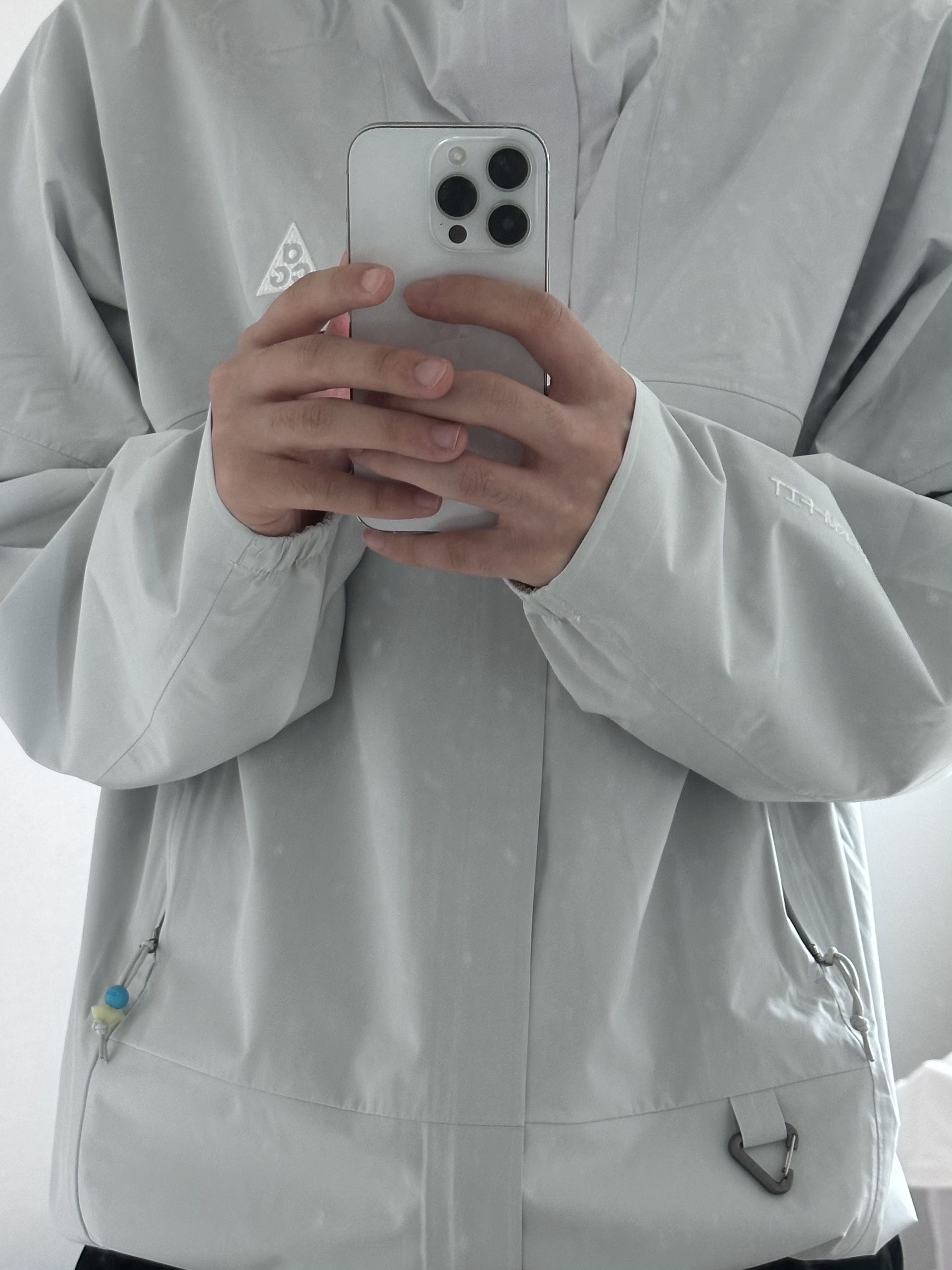 Nike ACG Storm-Fit ADV Cascade Rains Full Zip Jacket Photon Dust - Asia 착용 스타일