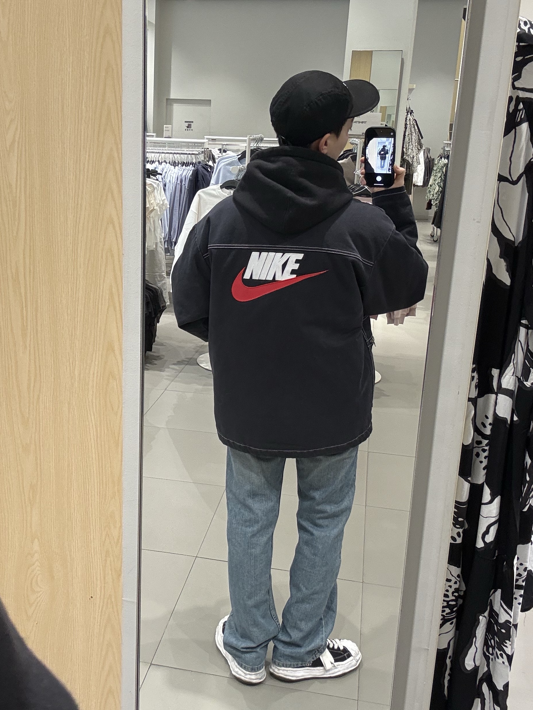 Supreme x Nike Double Zip Quilted Work Jacket Black - 18FW, Maison Mihara Yasuhiro Blakey OG Sole Canvas Low-top Sneakers Black White 착용 스타일