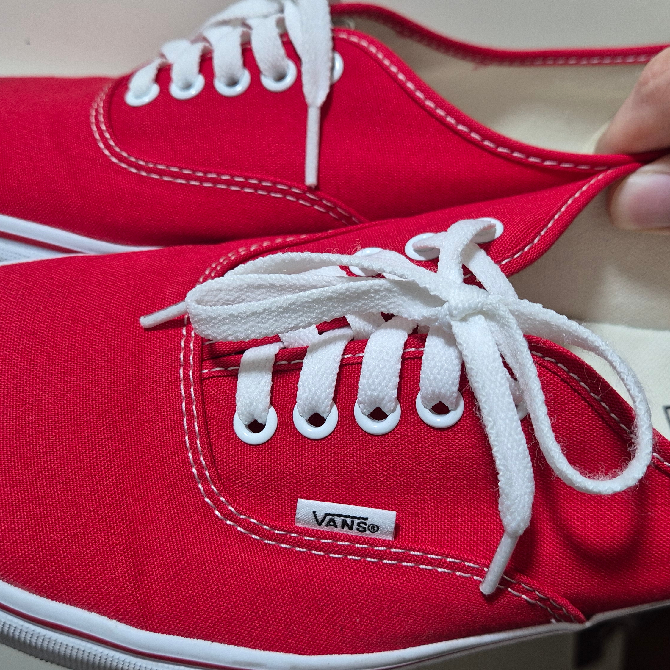 Vans Authentic Red 착용 스타일