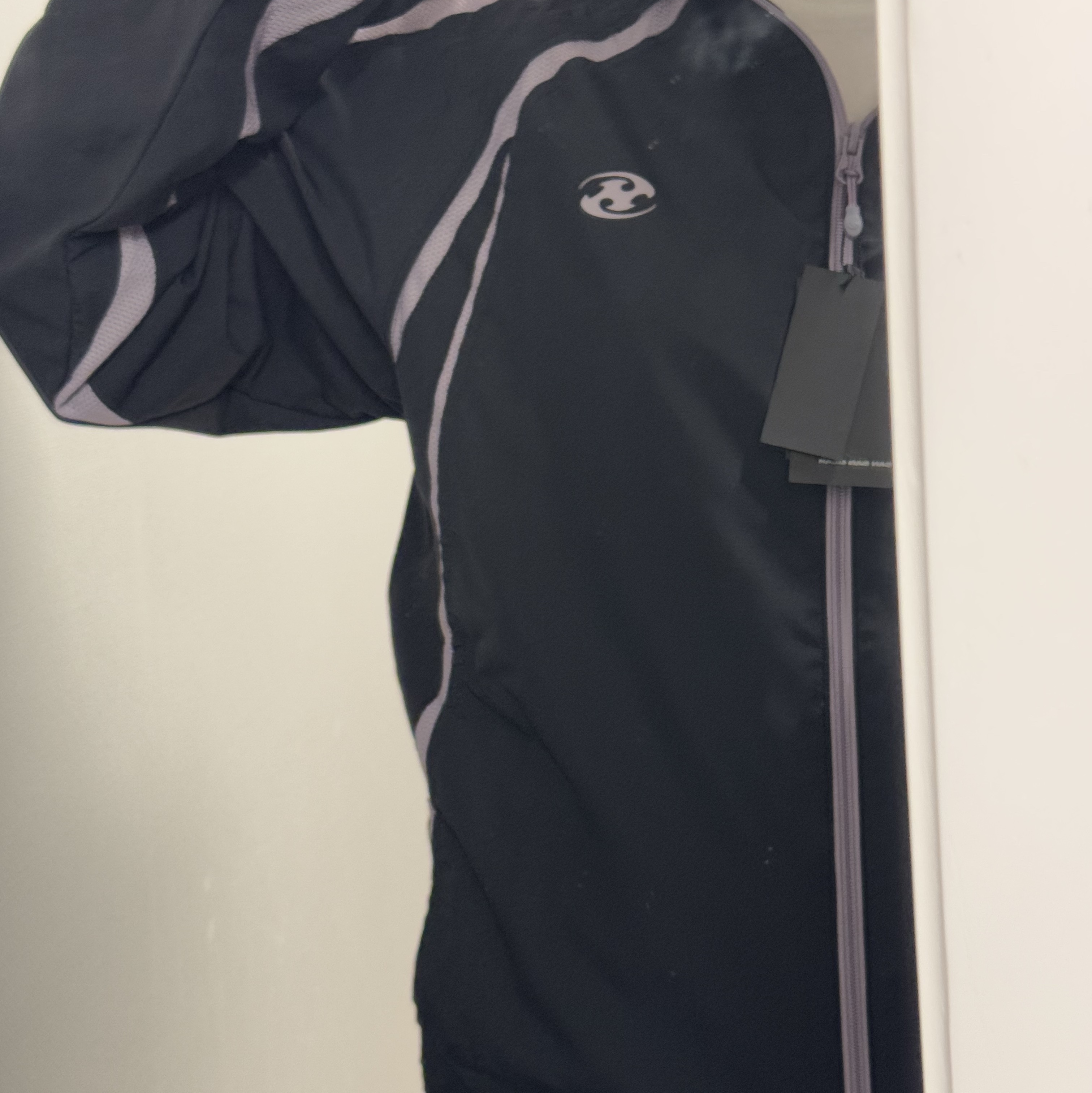 Sansan Gear Slash Hoodie Jacket Black 착용 스타일 - 2