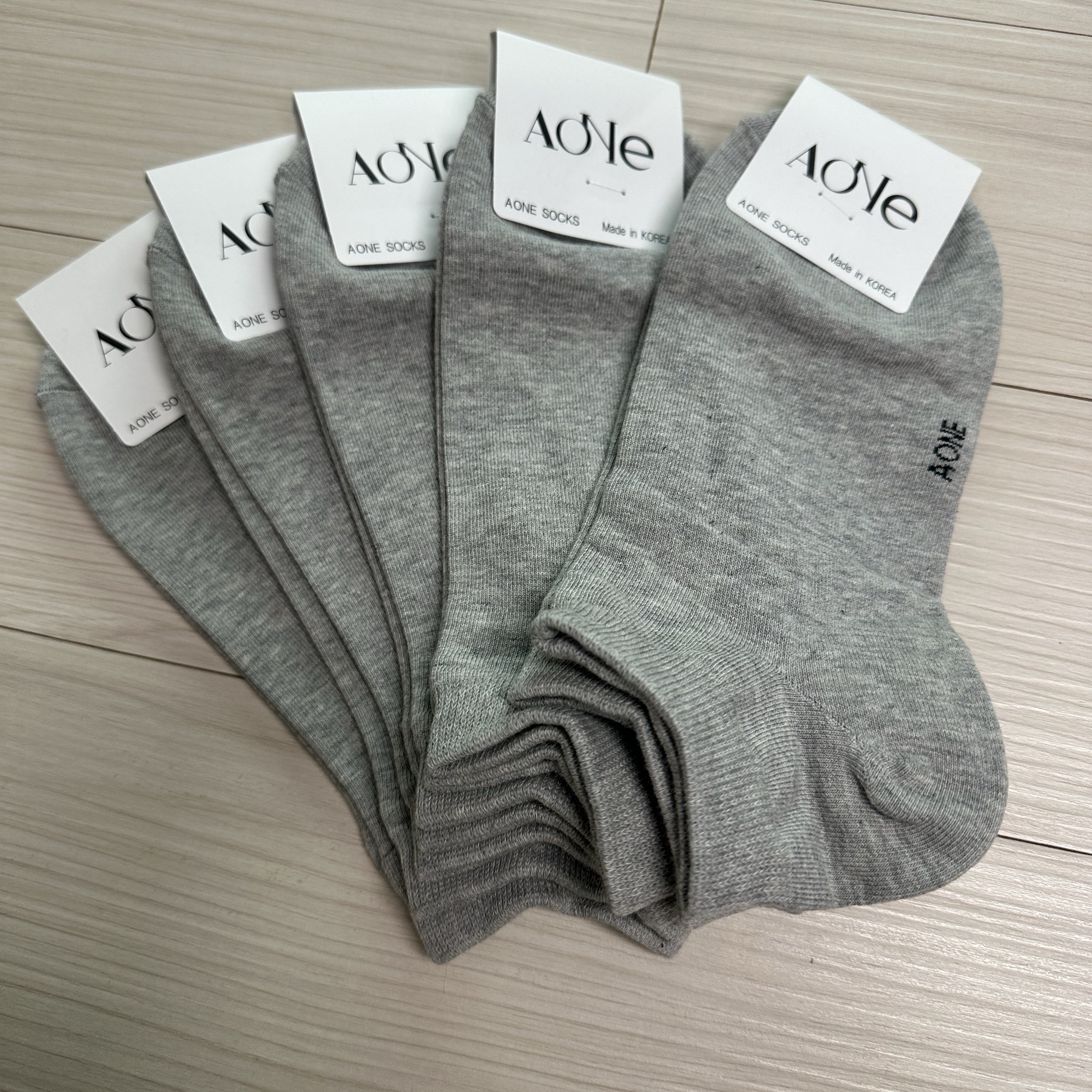 [3% 적립] Aone Minimal Plain Sneaker Socks 5-Pack Gray 착용 스타일