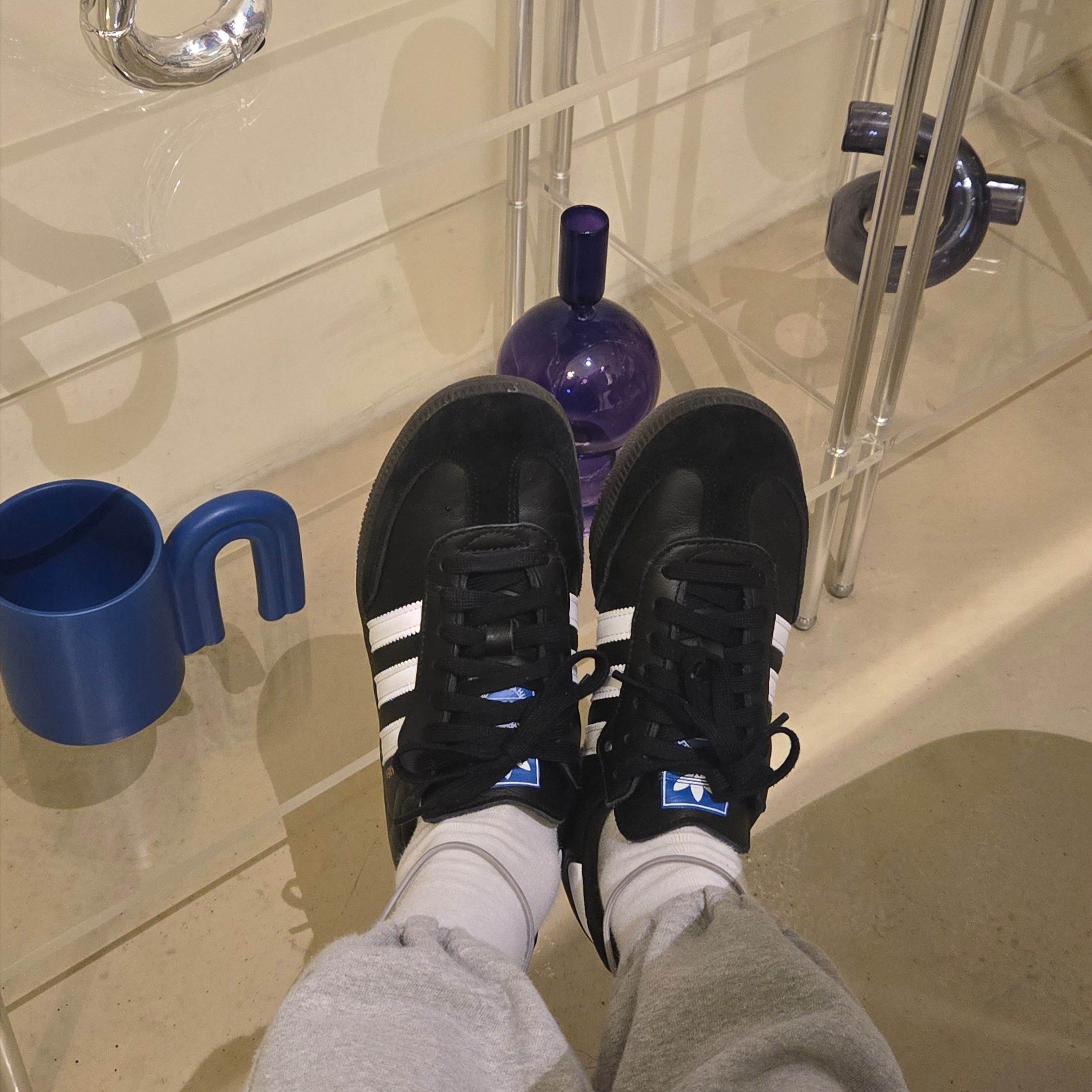 Adidas Samba OG Black White Gum 착용 스타일