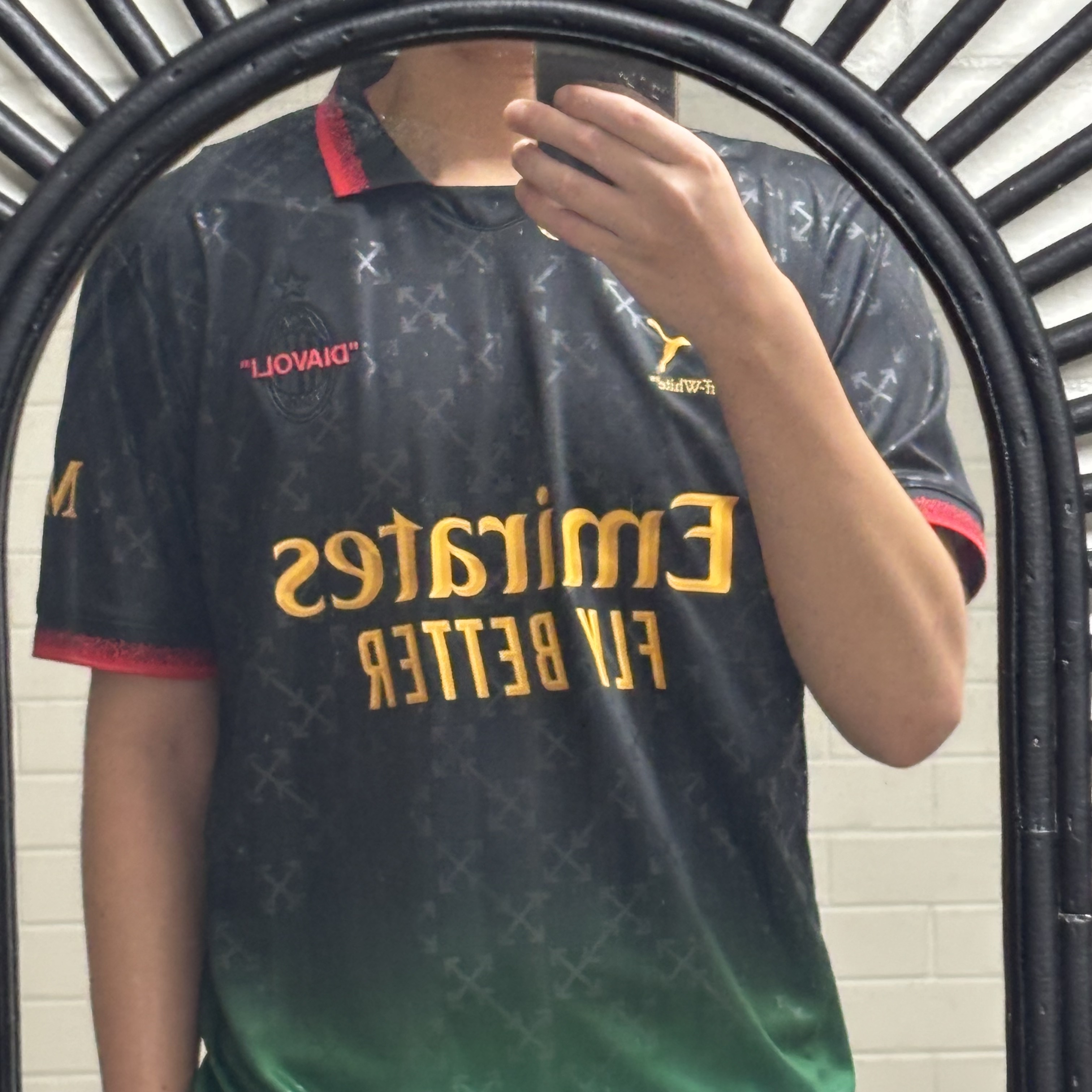 Puma x Off-White AC Milan 2024/25 4th Replica Jersey Black Power Green (Non Marking Ver.) 착용 스타일