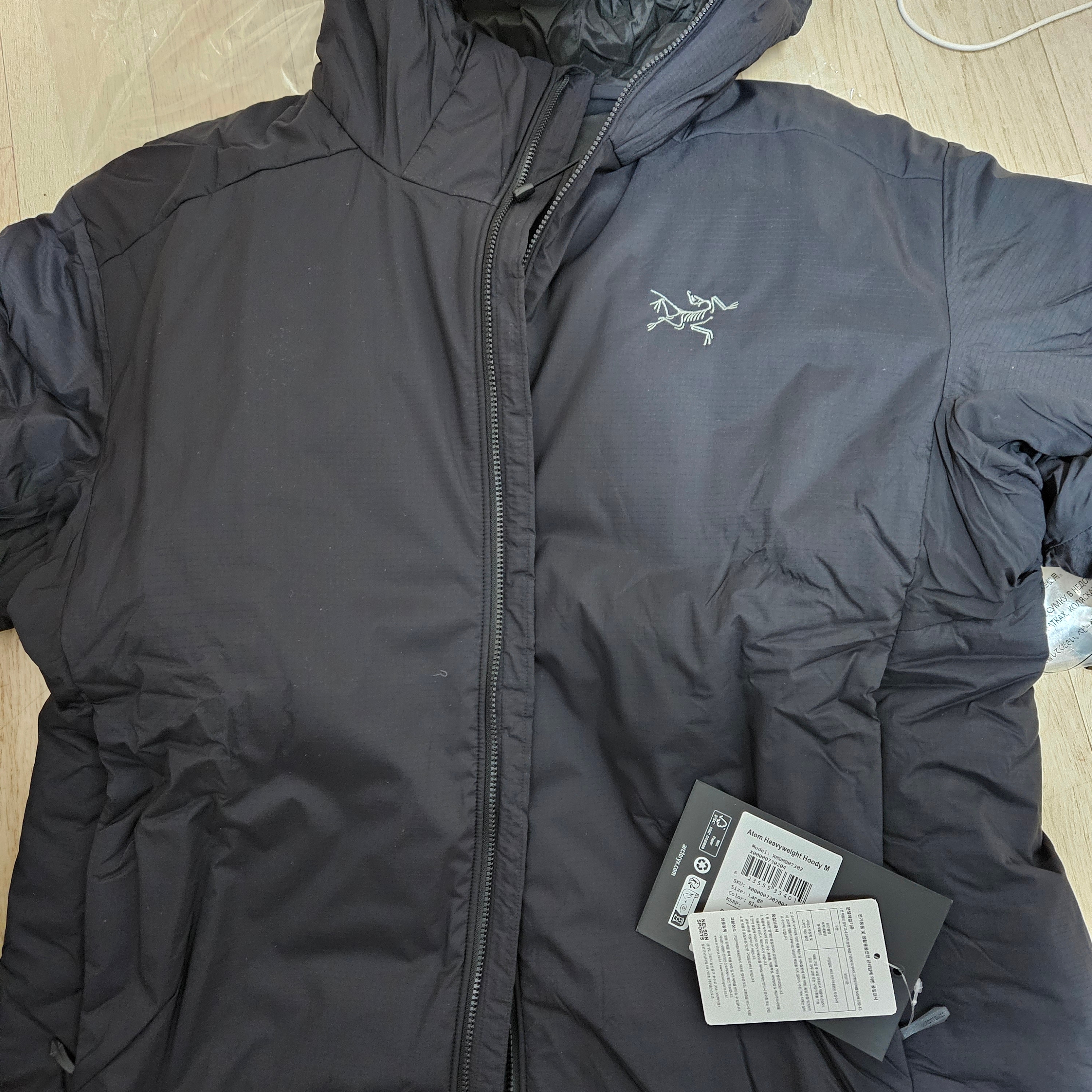 Arc'teryx Atom Heavyweight Hoody Black 착용 스타일