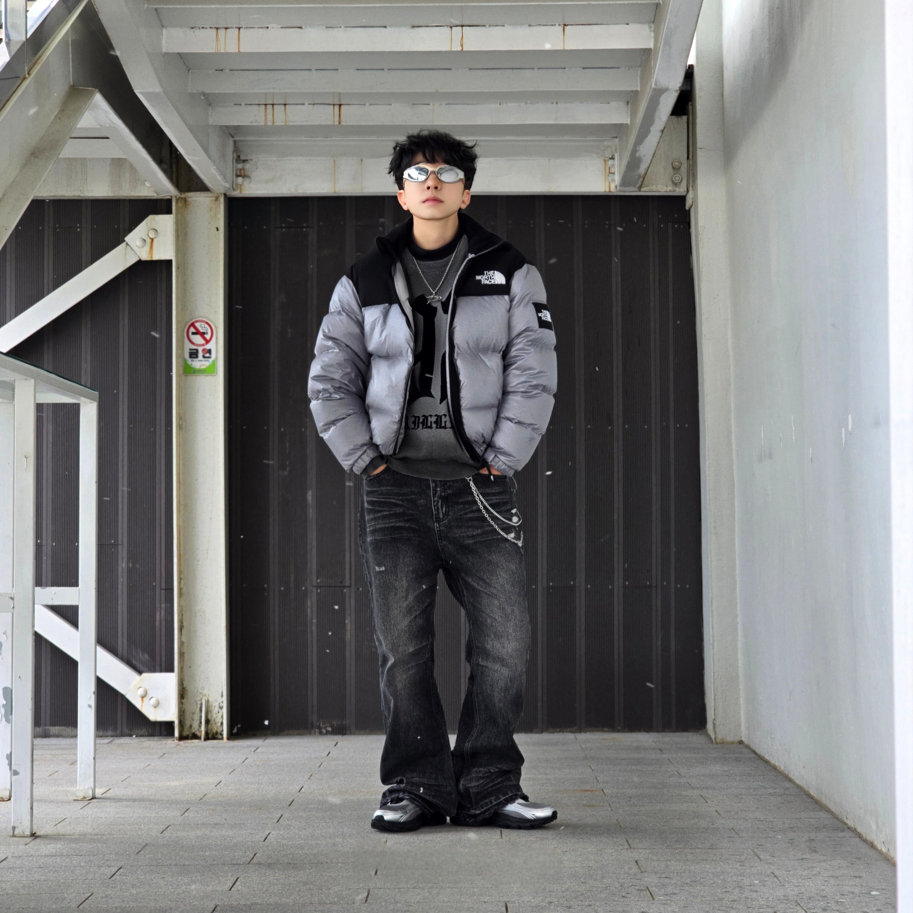 The North Face White Label Novelty Nuptse Down Jacket Heather Gray, [6% 적립] FILA Pantera 99/25 Silver 착용 스타일 - 7