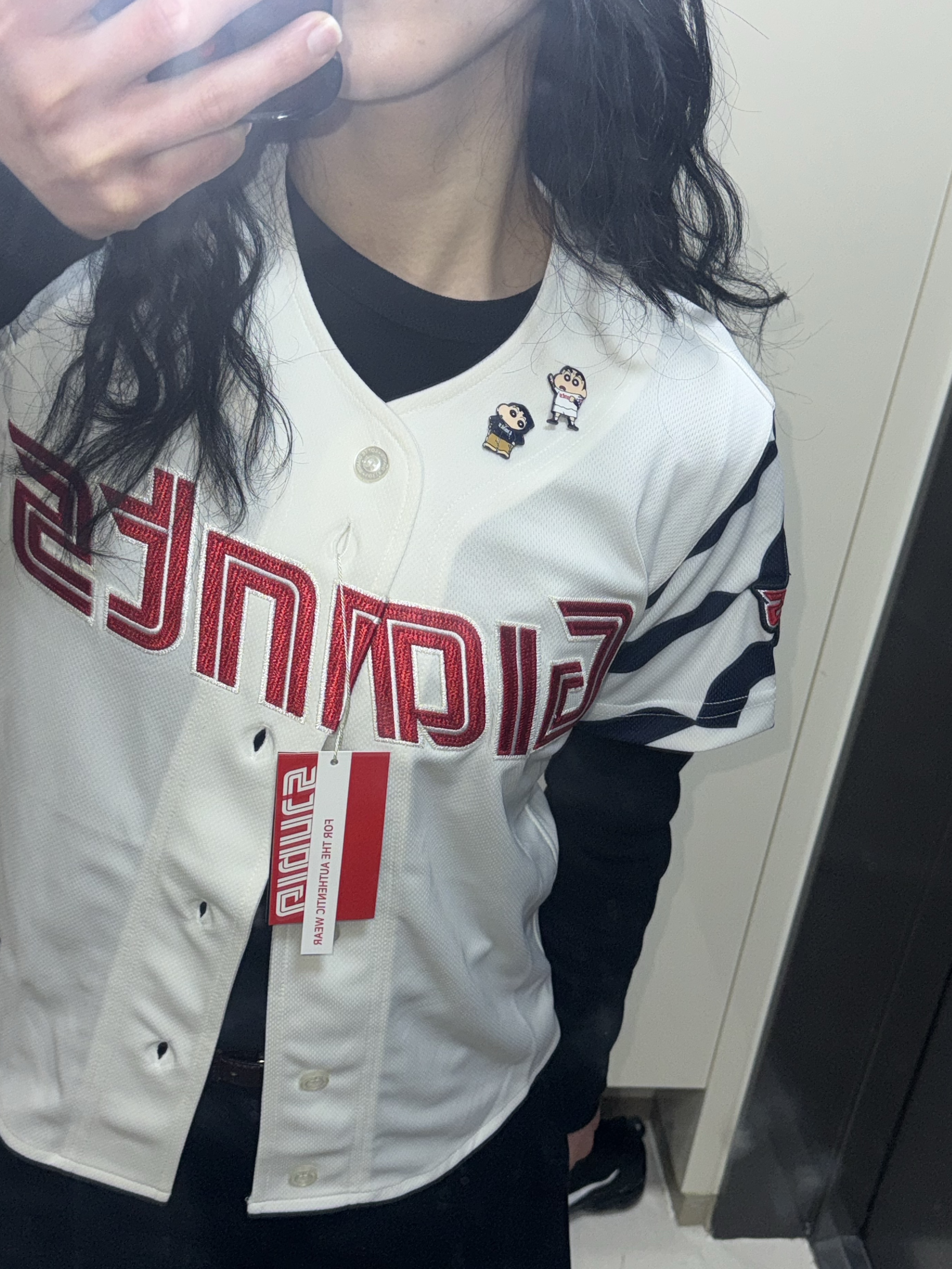 Lotte Giants 24 Home Authentic Uniform Ivory (Non Marking Ver.) 착용 스타일 - 2