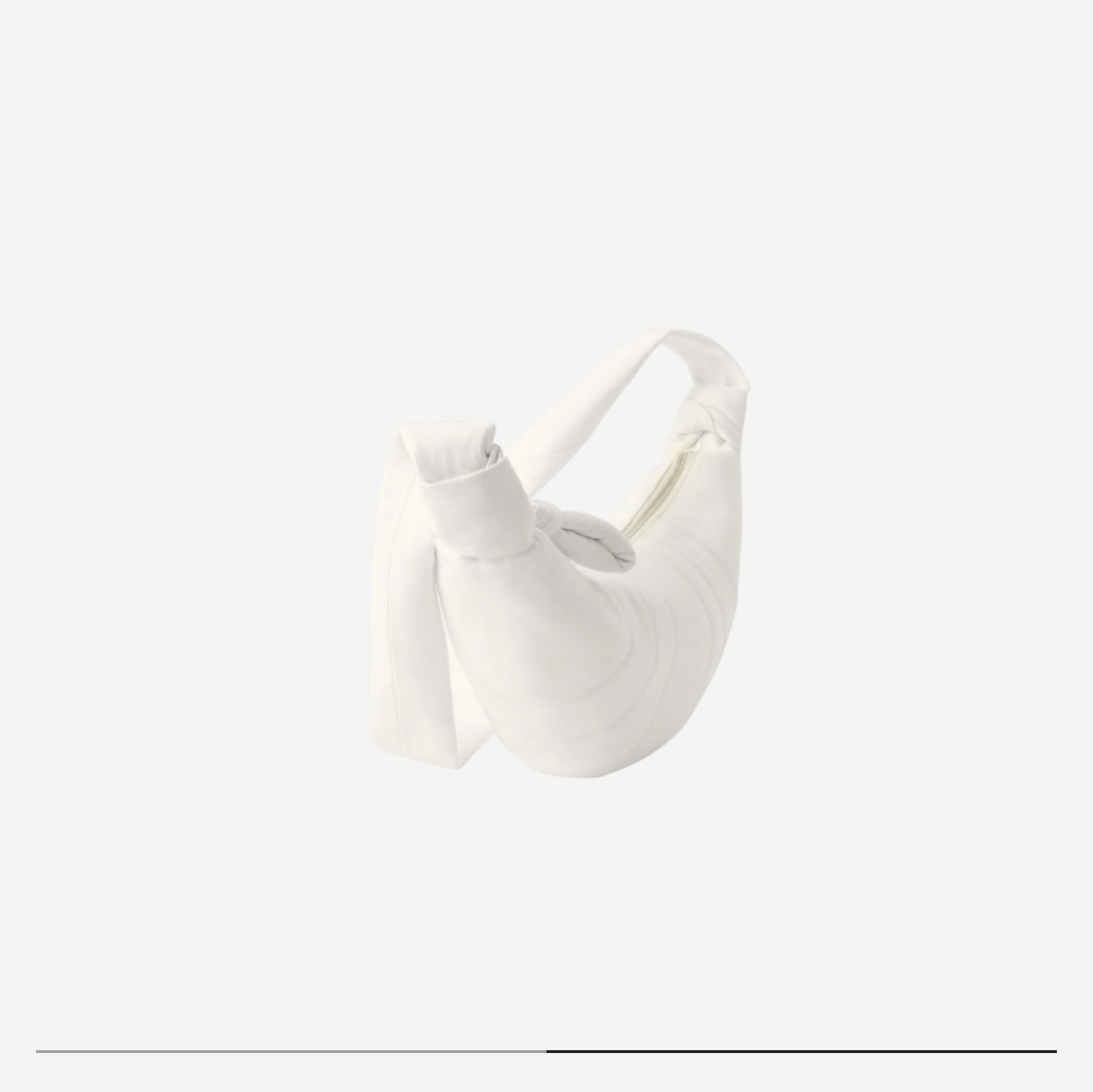 Lemaire Small Croissant Bag Soft Nappa Leather White 착용 스타일 - 1
