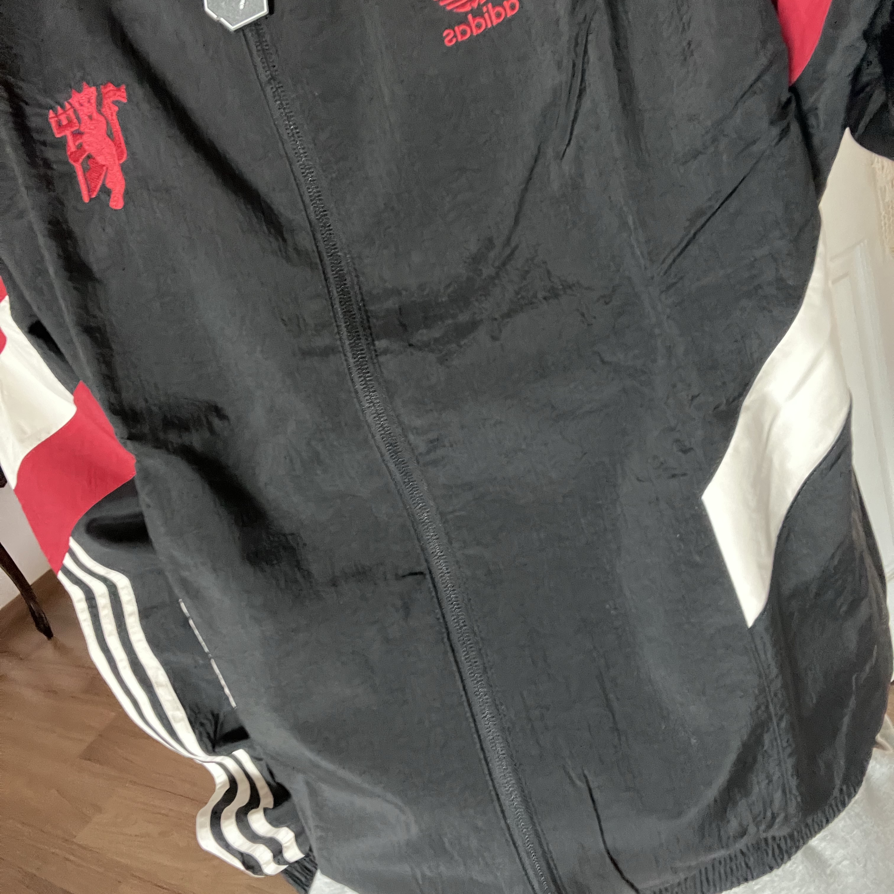 Adidas Manchester United Originals Track Top Black Red - KR Sizing 착용 스타일