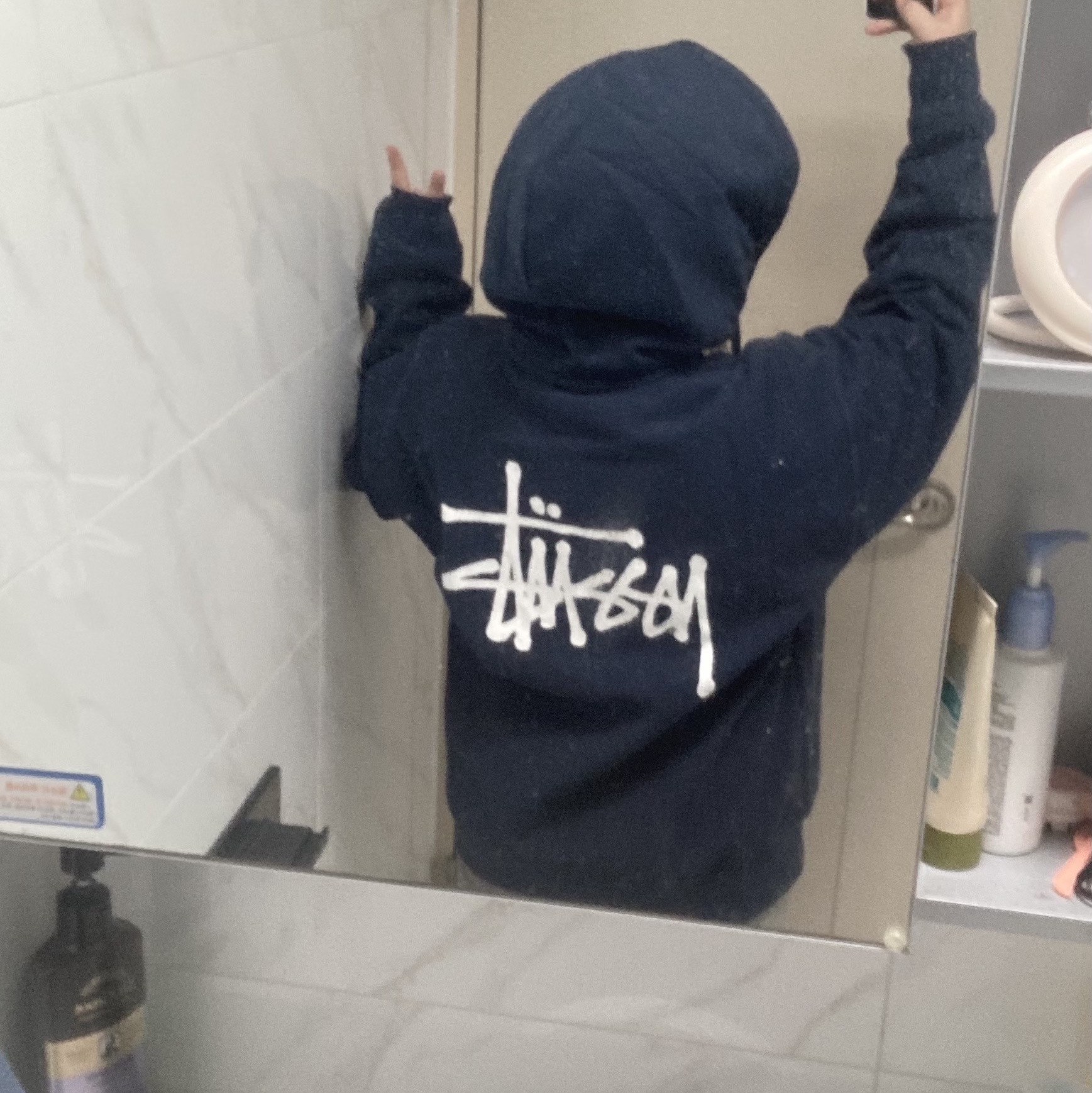 Stussy Basic Stussy Zip Hoodie Navy 2024, 2025 착용 스타일 - 1