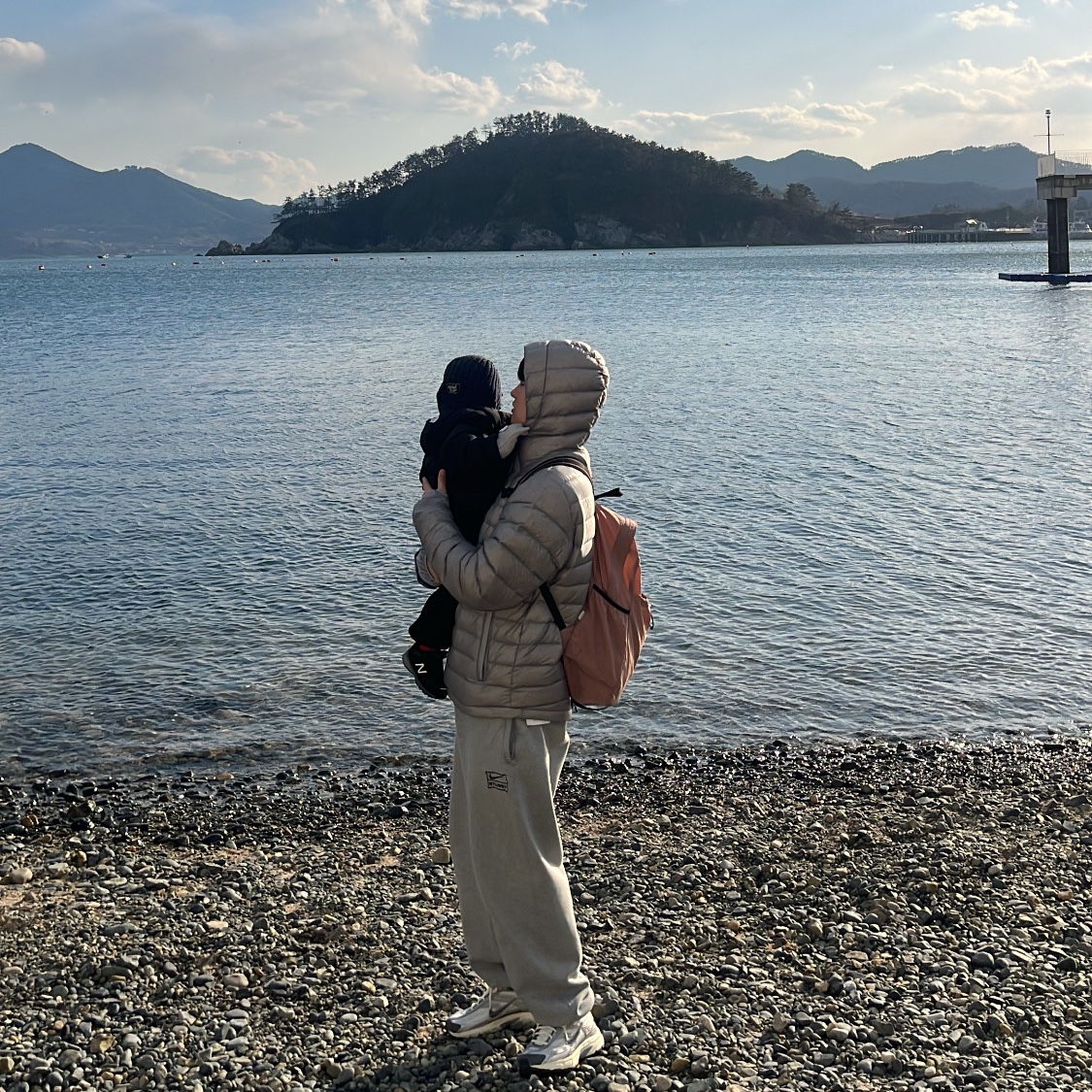 Sansan Gear Suffix Puffer Jacket Grey - 24FW 착용 스타일