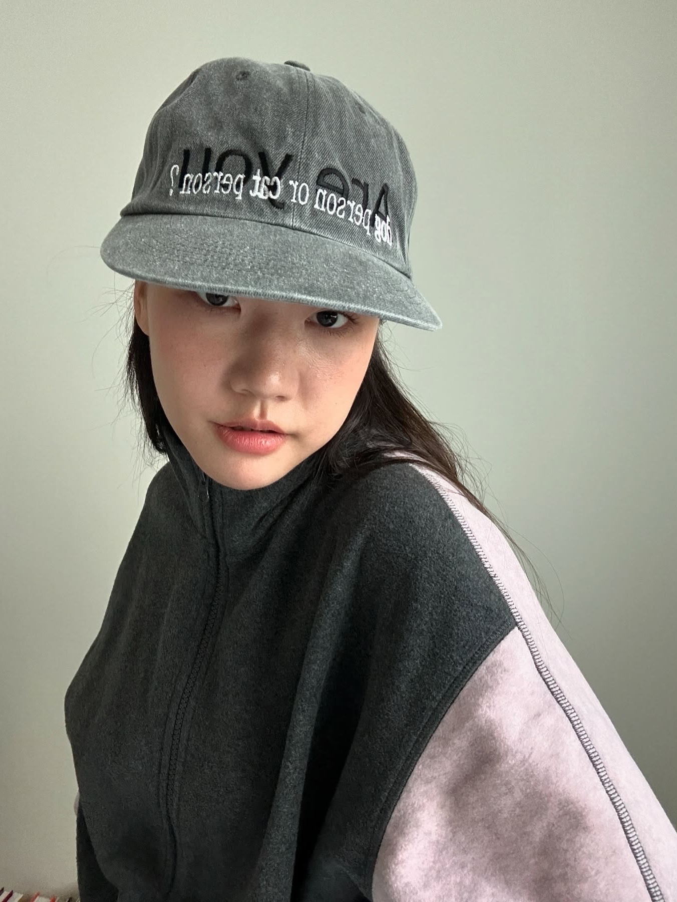 토큰기프트 알 유 피그먼트 그레이 착용 스타일