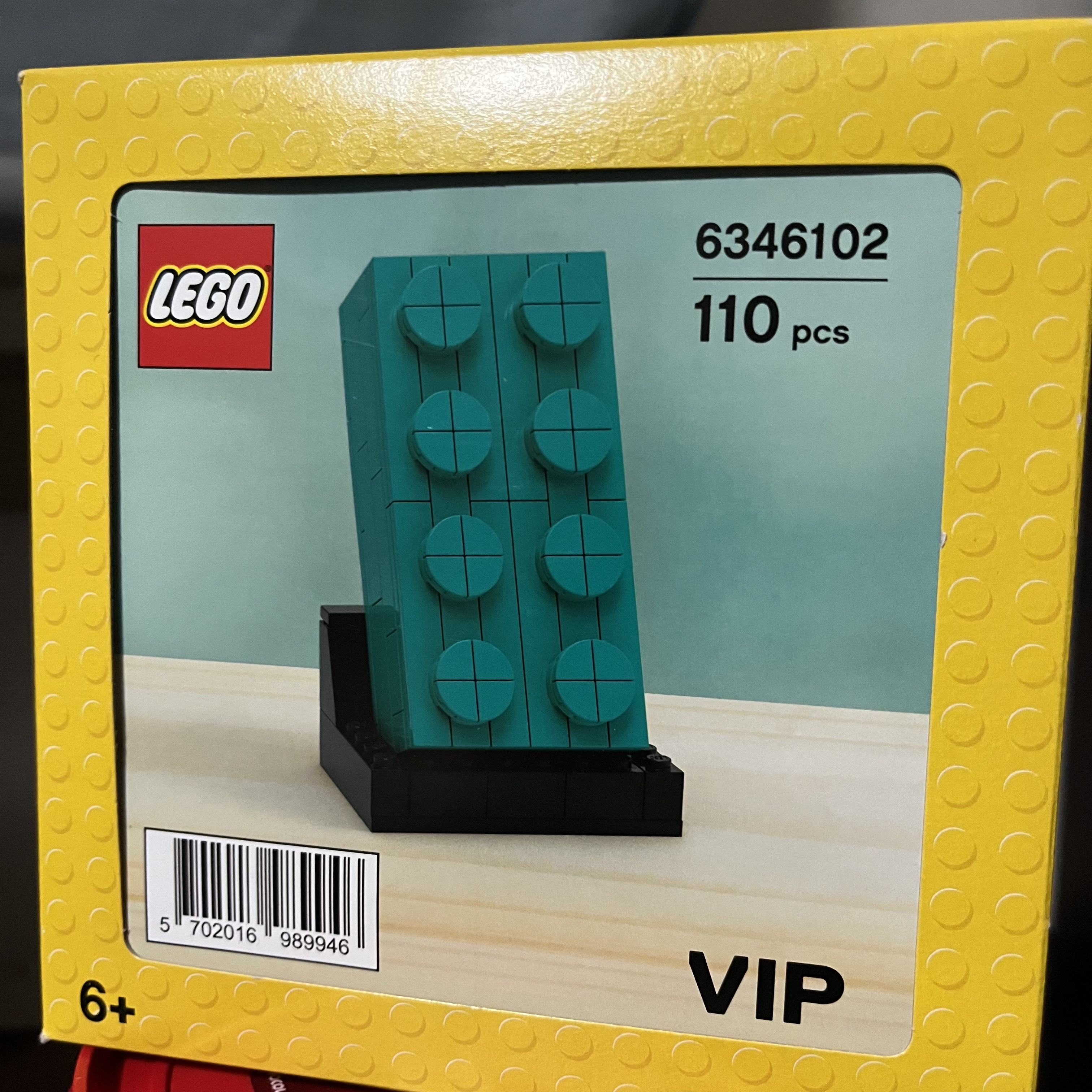 Lego Buildable 2x4 Teal Brick 착용 스타일